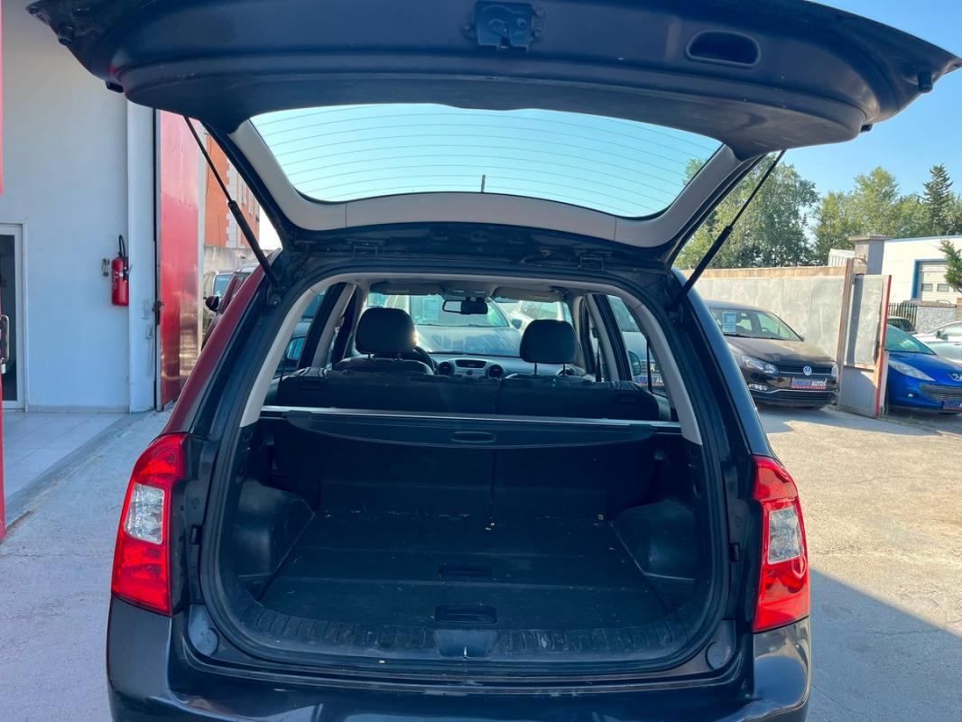 Kia Carens 2.0 CRDI 140 CH TRES SPACIEUSE | ENTIÈREMENT RÉVISÉE ET GARANTIE