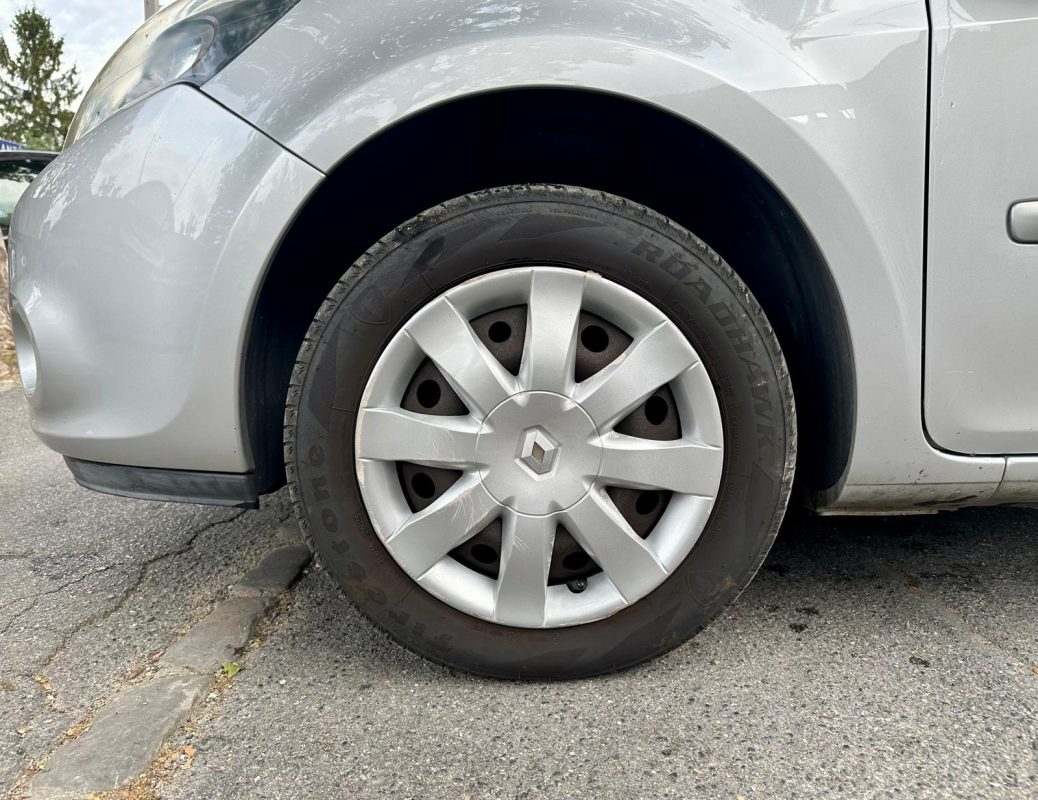 Renault Clio III 1.2 TCE 100 EXPRESSION 5 Portes