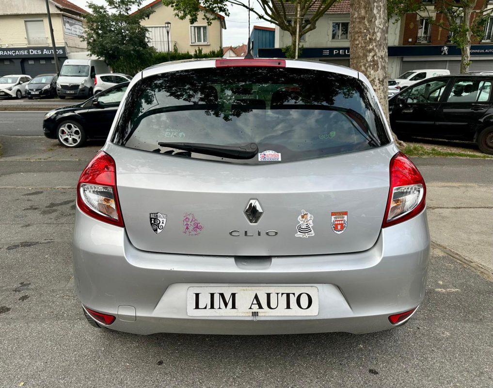 Renault Clio III 1.2 TCE 100 EXPRESSION 5 Portes