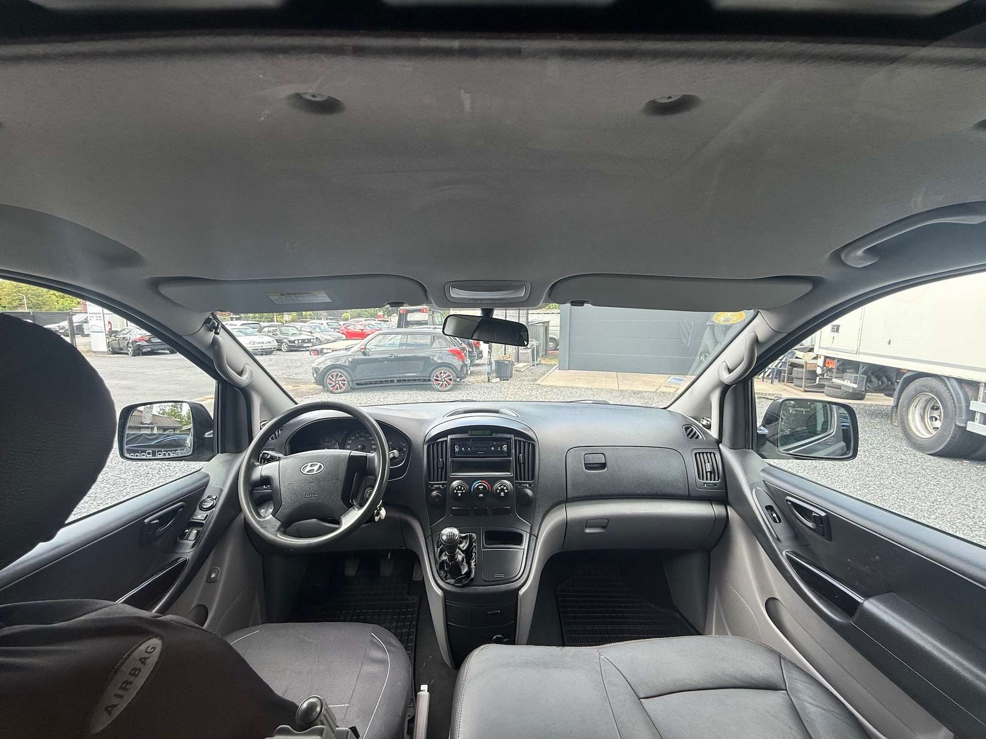 Hyundai H-1 2.5 CRDi Comfort (EU5), Airco, 3 zit, verlengde versie + Keuring