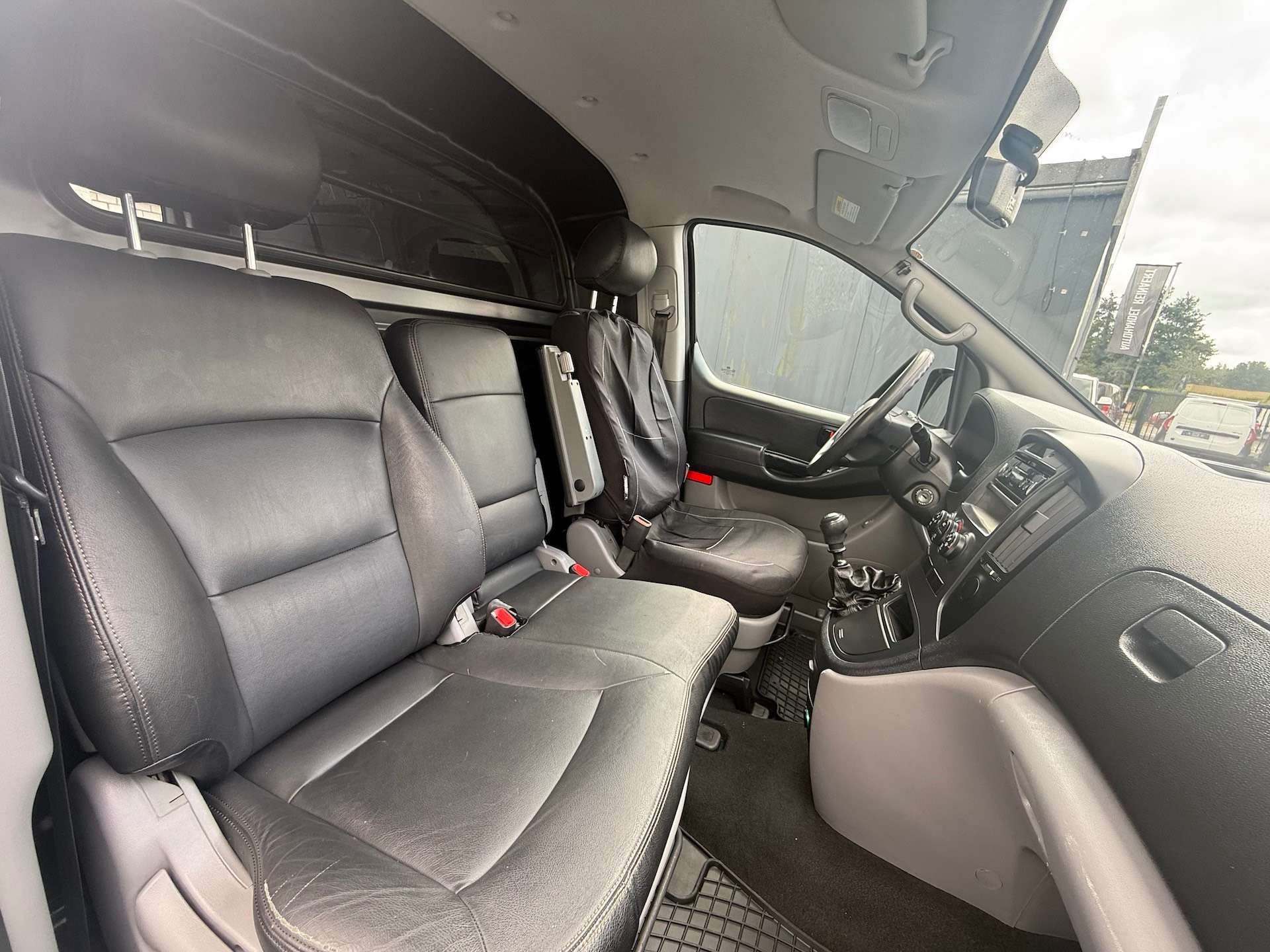 Hyundai H-1 2.5 CRDi Comfort (EU5), Airco, 3 zit, verlengde versie + Keuring
