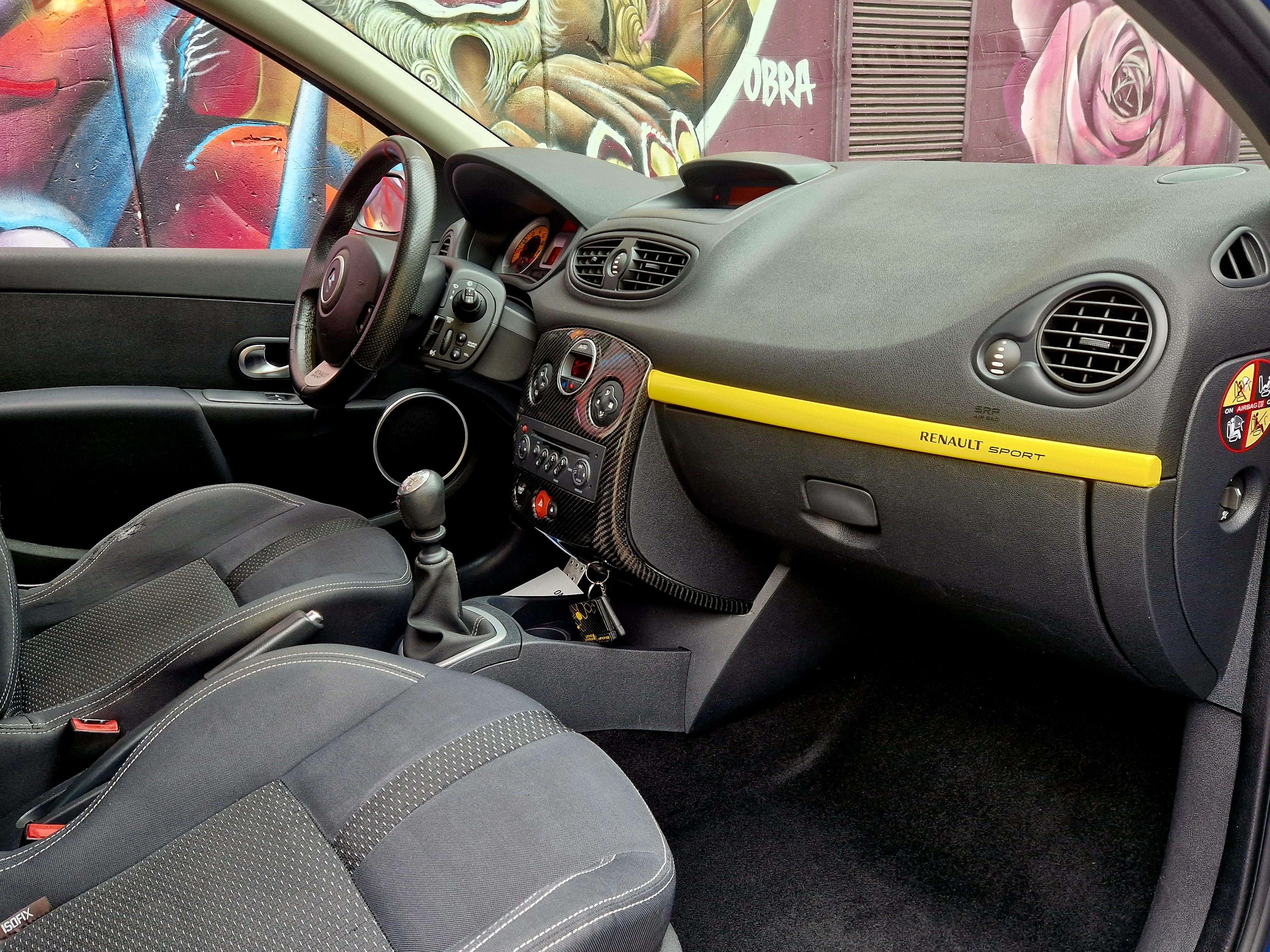 Renault Clio Clio 2.0i 16v Sport