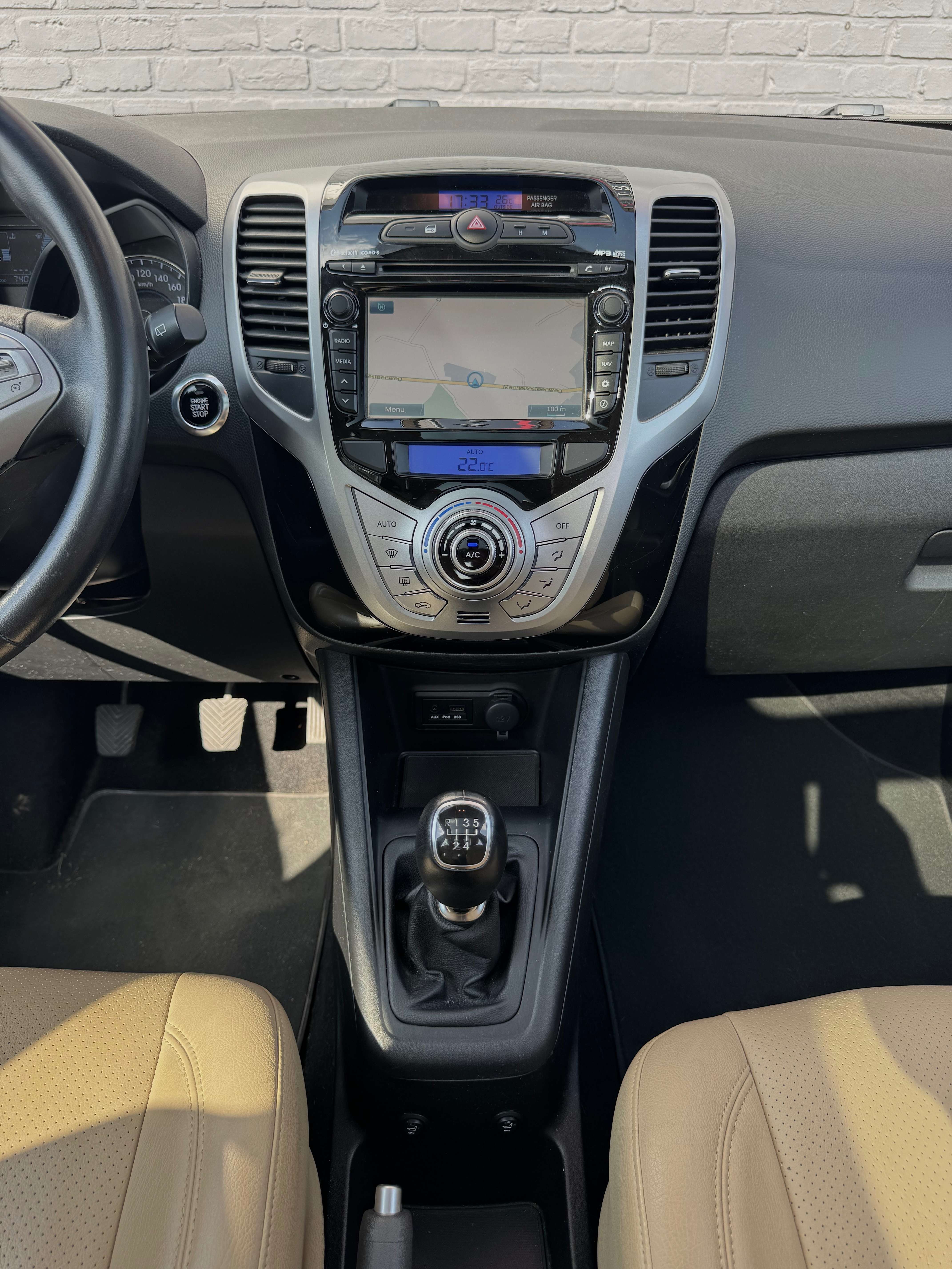 Hyundai iX20 1.4i * 74dKM * Leder * Camera * Navi * Pano * Garantie