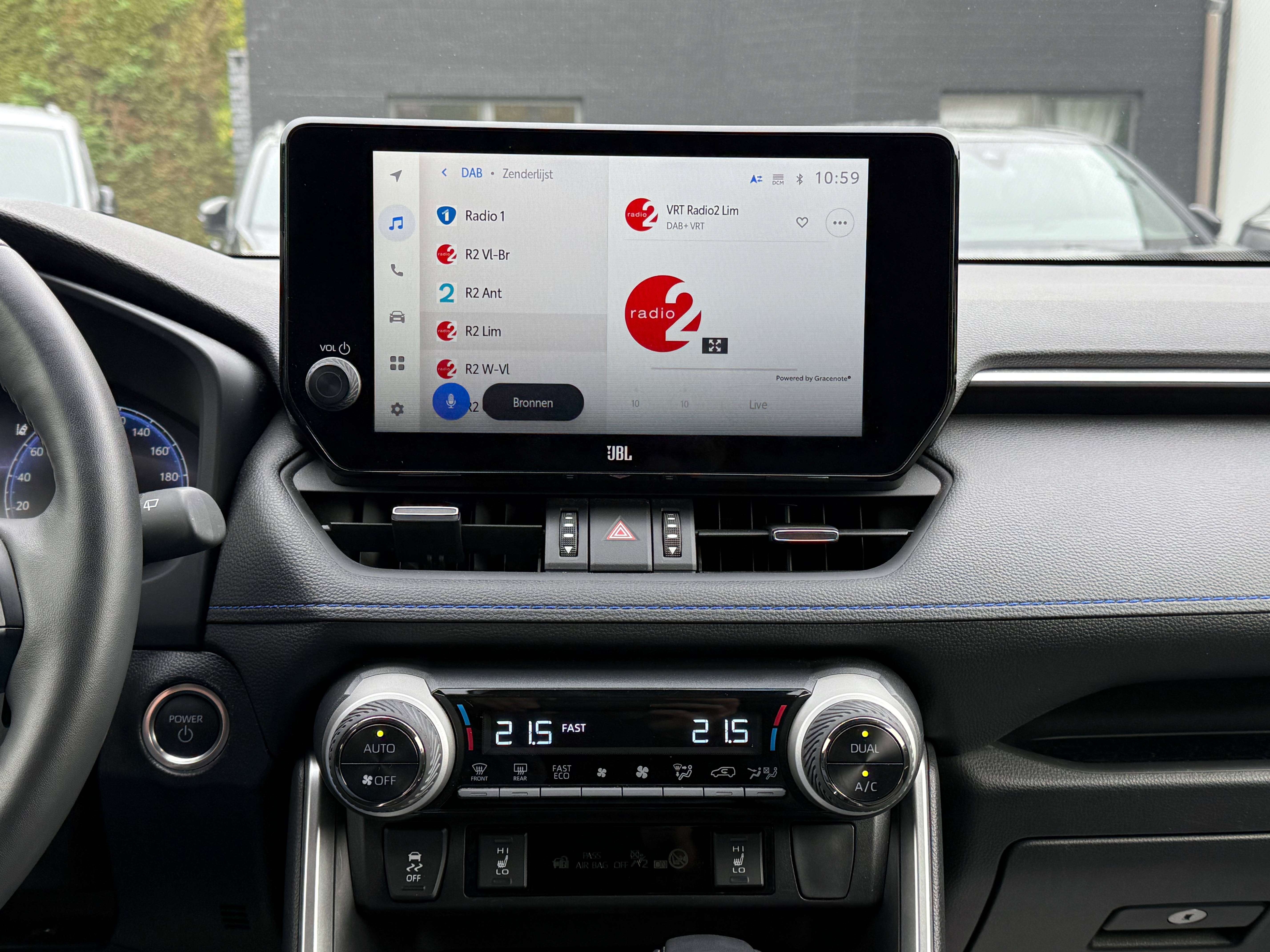 Toyota RAV 4 STYLE APPLE CARPLAY JBL SOUND 360° CAMERA