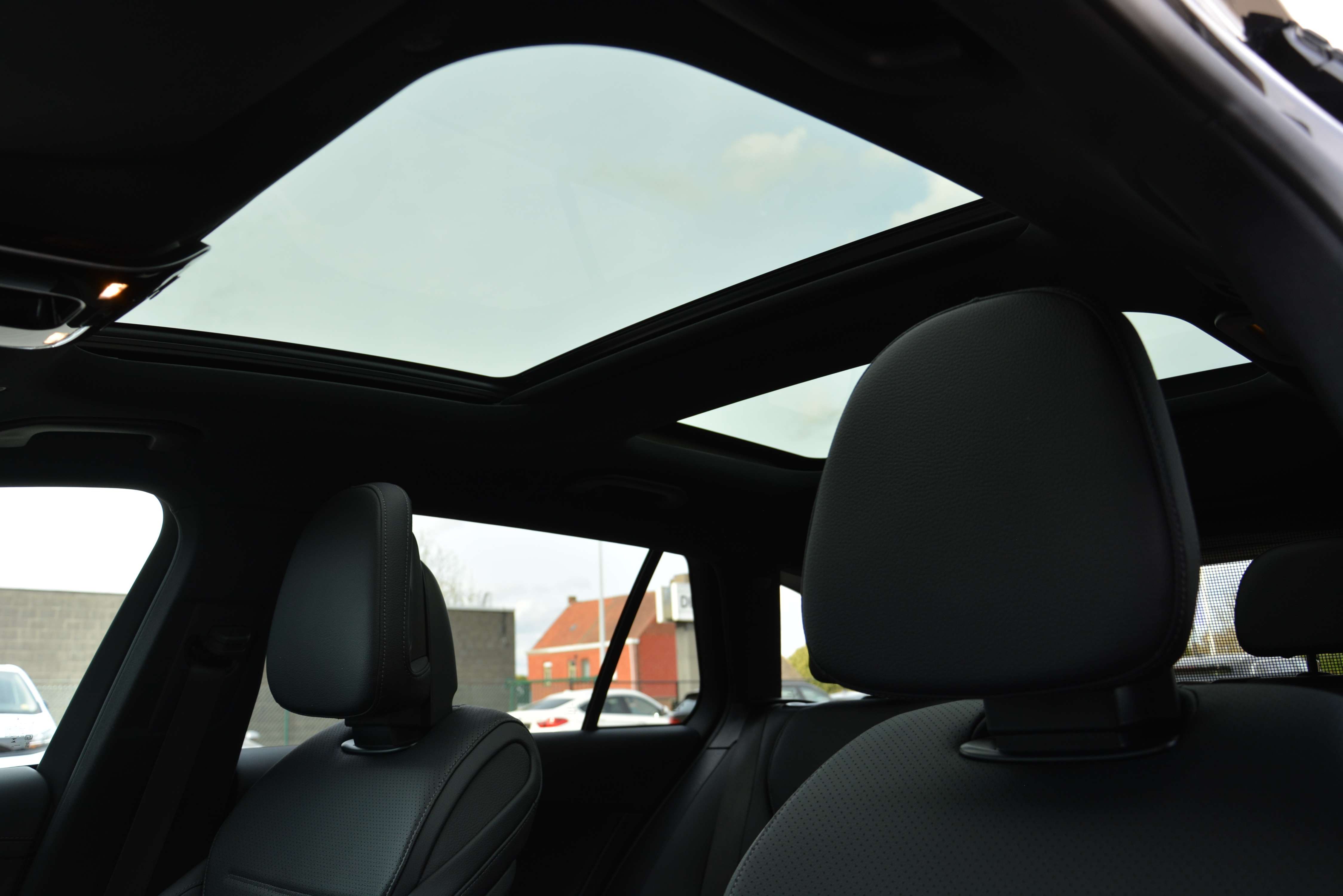 Mercedes-Benz C 300 e Break AMG-Line/Pano/Burmester/360cam