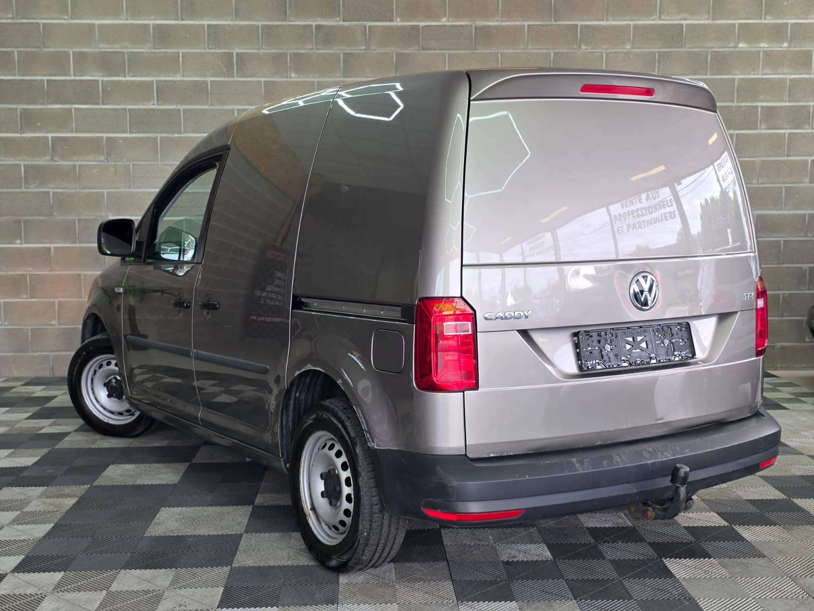 Volkswagen Caddy 🟢2.0 TDi 102CV - UTILITAIRE - PORTE COULISSANTE - AIRCO