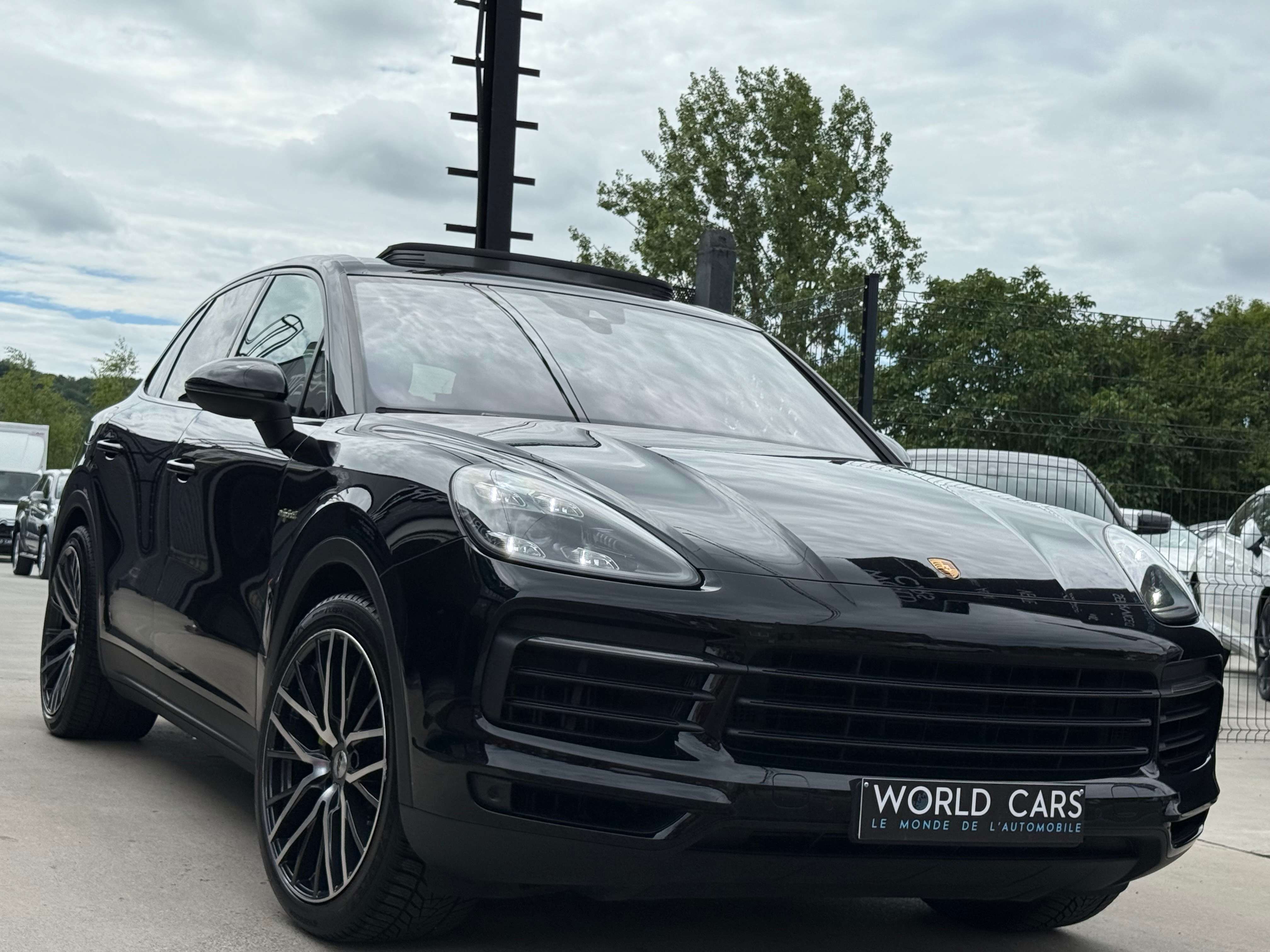 Porsche Cayenne 3.0i V6 PHEV Tiptronic S TOIT PANO - PNEUMATIC - CAMERA - ECHAP. SPORT - GARANTIE 12MOIS