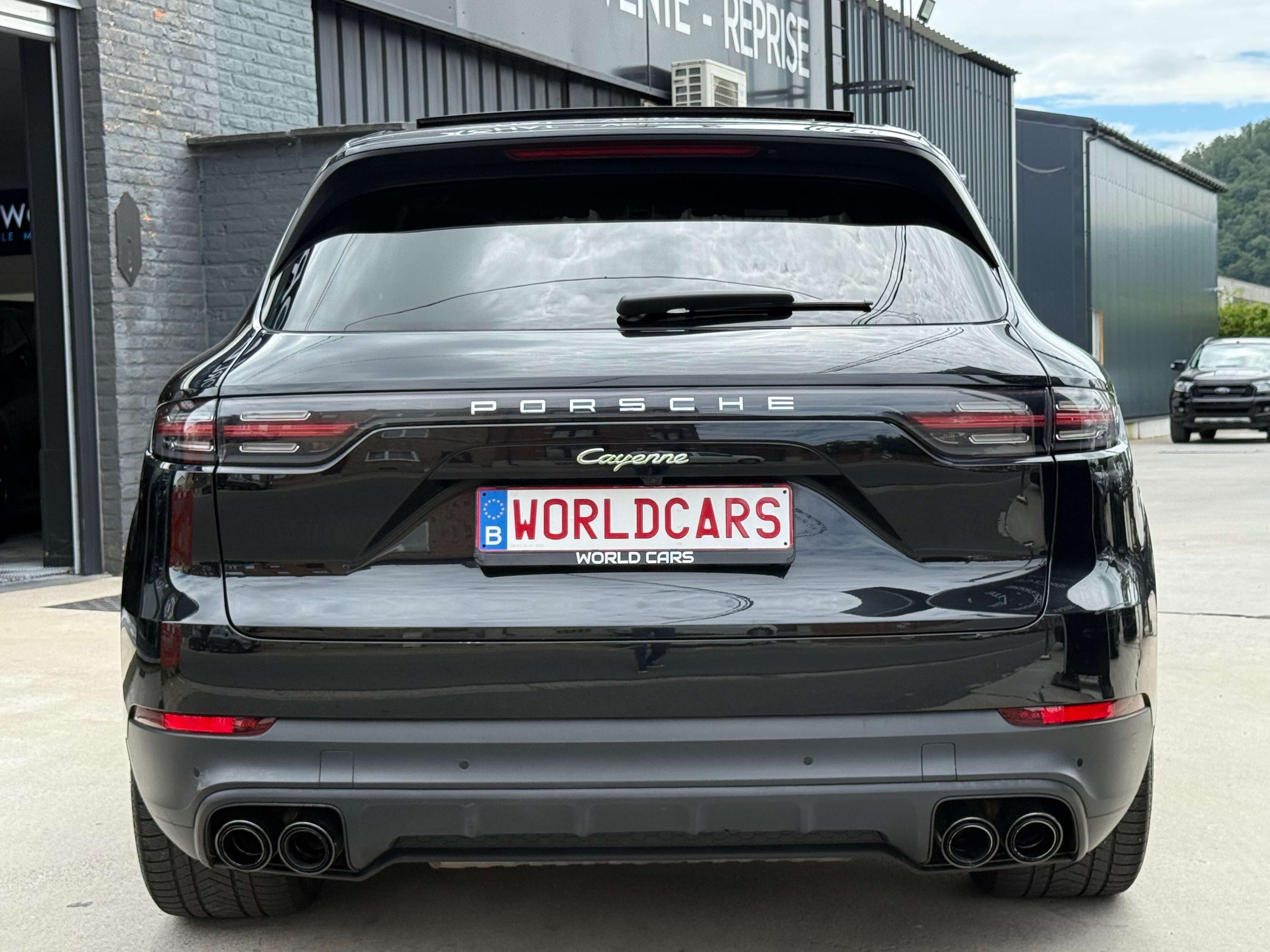 Porsche Cayenne 3.0i V6 PHEV Tiptronic S TOIT PANO - PNEUMATIC - CAMERA - ECHAP. SPORT - GARANTIE 12MOIS