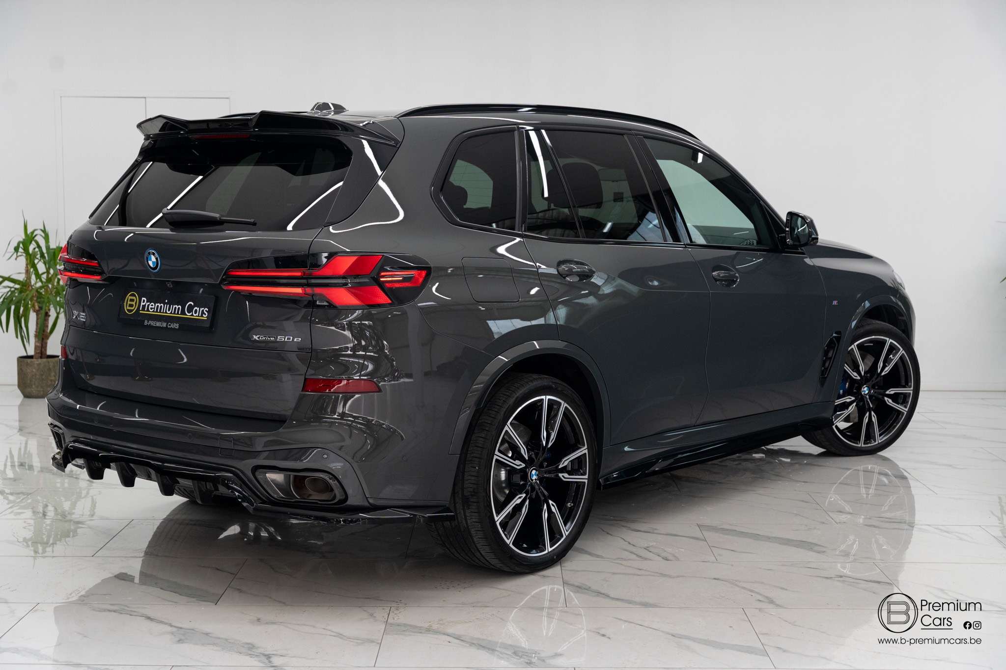 BMW X5 xDrive50e hybrid M-Performance bodykit! Pano, H&K, Acc, Hud!