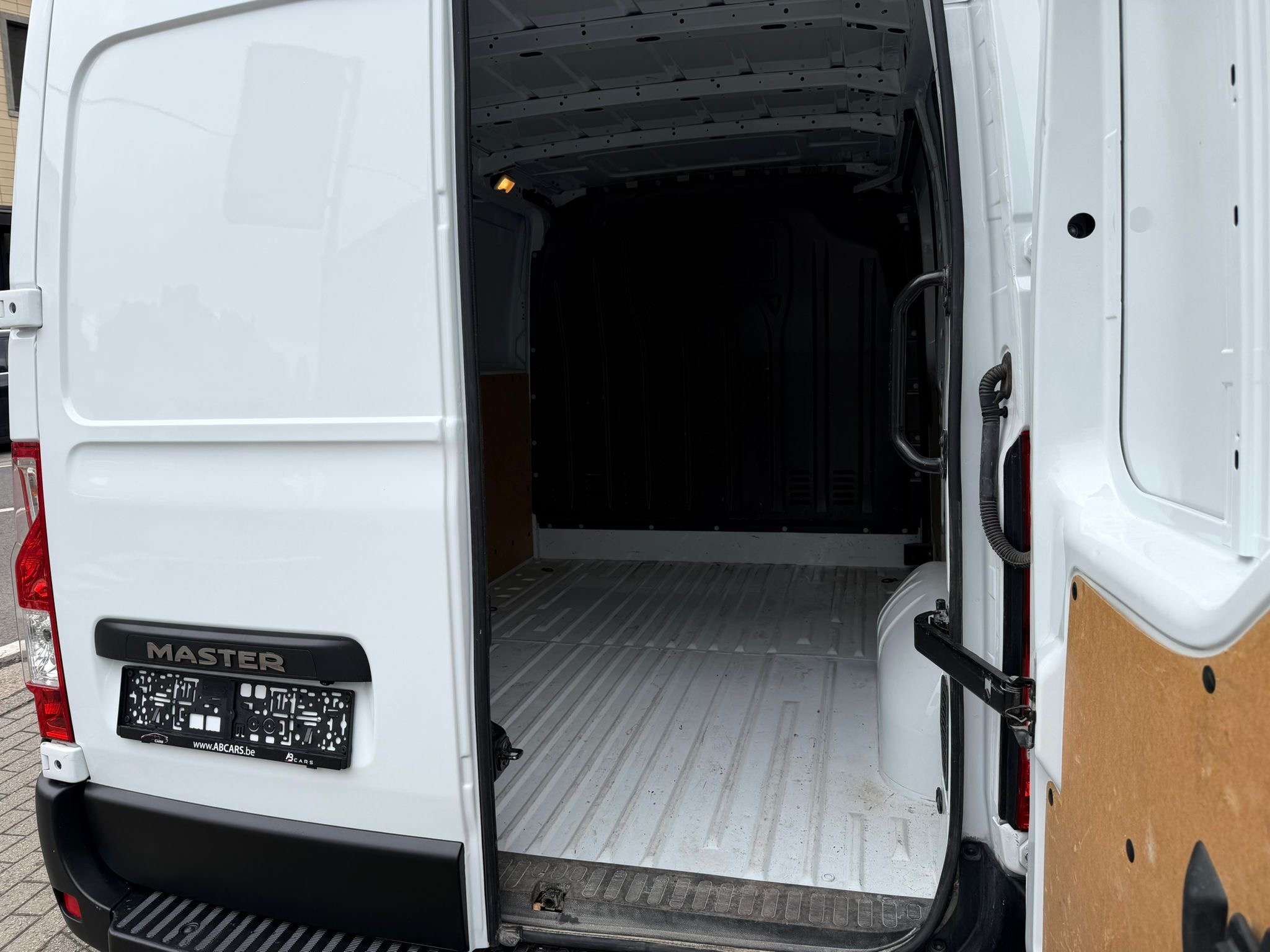 Renault Master 2.3 dCi 35 L2H2 * GARANTIE 12 MOIS * 1ER PROP *