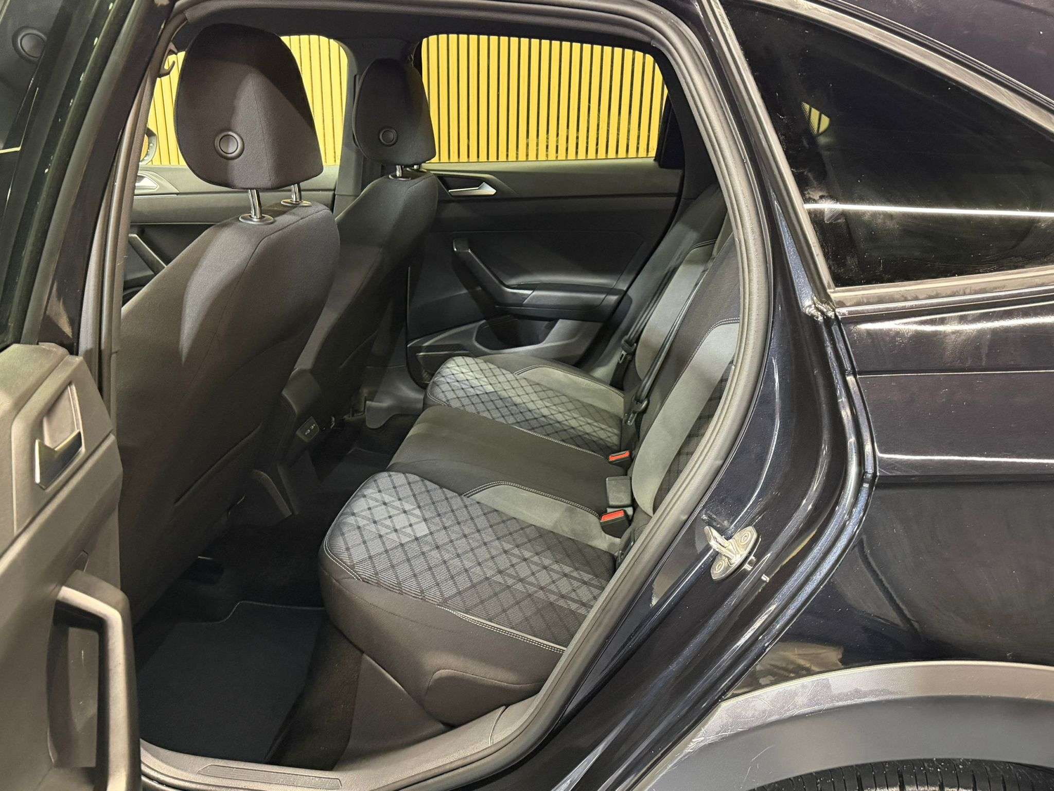 Volkswagen Taigo 1.0 TSI R-Line DSG * GARANTIE 12 MOIS * 1ER PROP