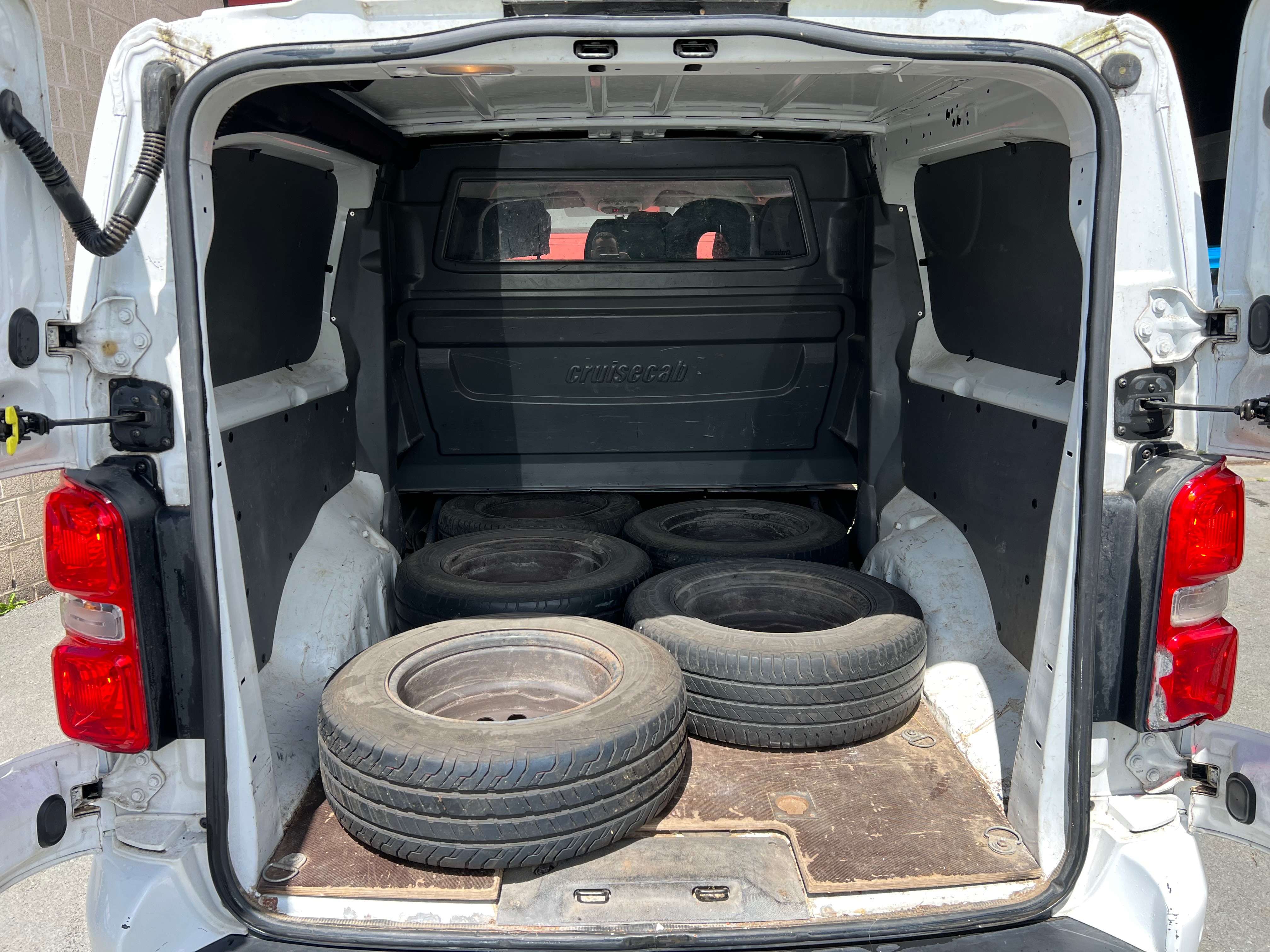 Peugeot Expert 2.0 HDi Confort FAP + 6 PLACES + CLIM