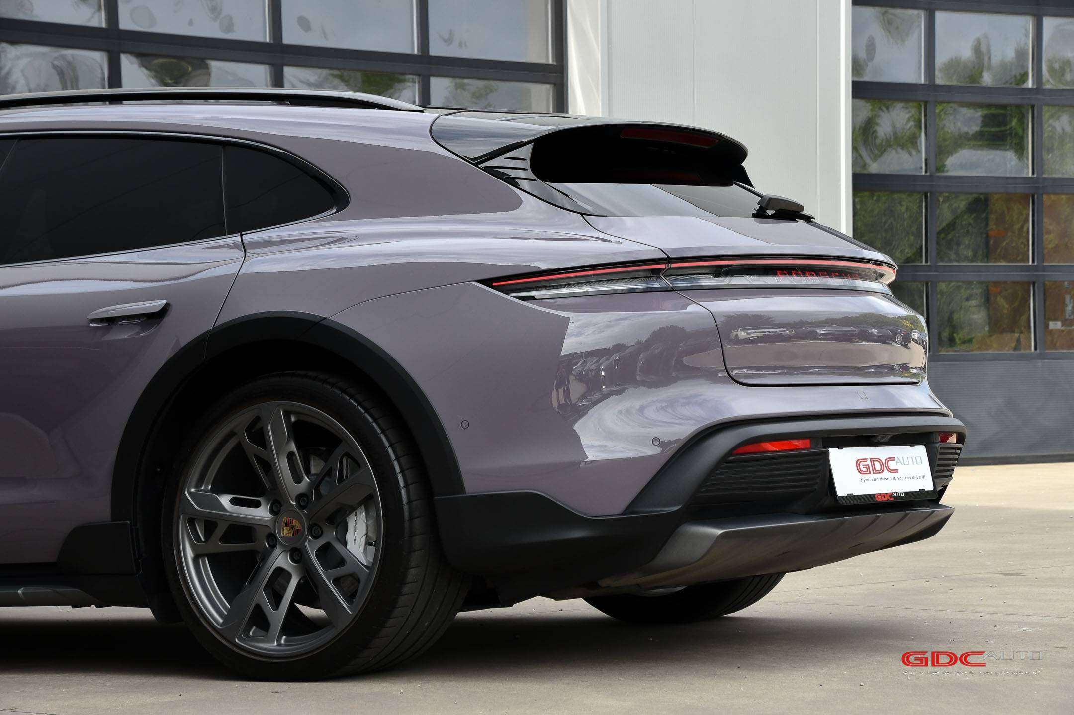 Porsche Taycan Cross Turismo l 4S l Facelift l Night View Assist l Massagestoelen l Adaptive Cruise Control l Camera l Zetelventilatie