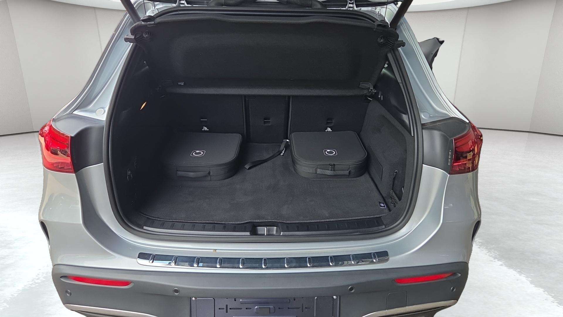 Mercedes-Benz EQA 250 250+ AMG Line 71 kWh