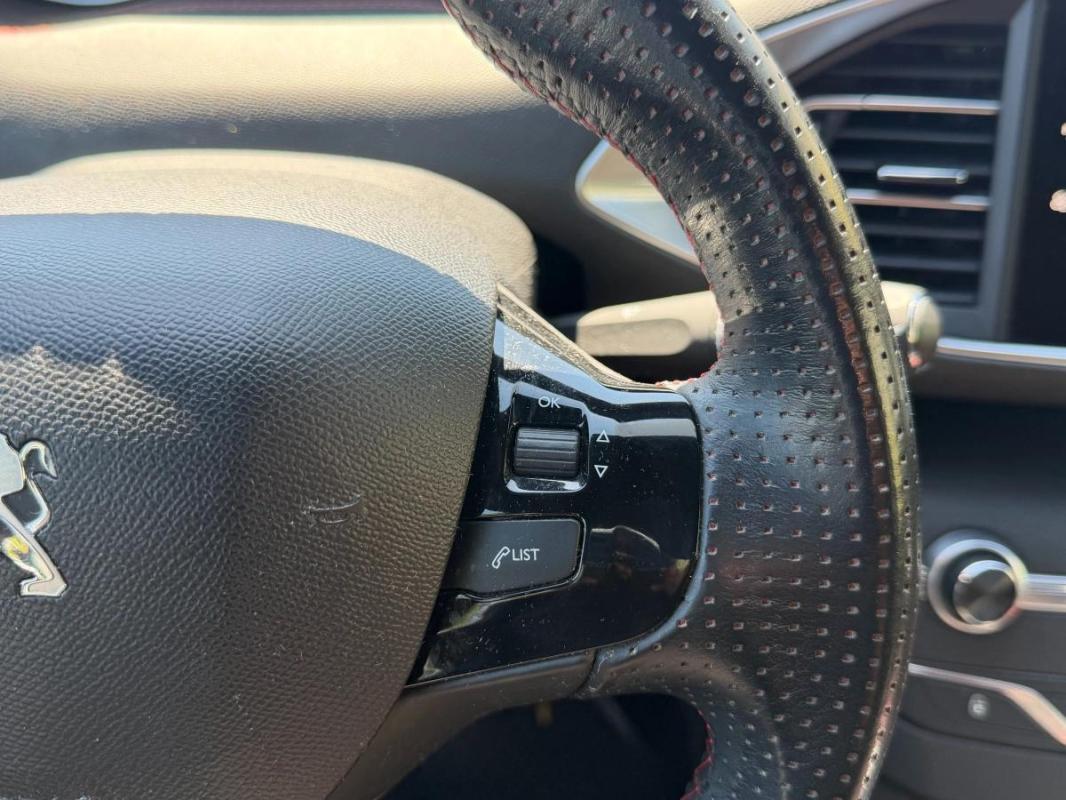 Peugeot 308 GENERATION-II 1.6 B-HDI 120CV GT LINE CARPLAY - DITRIBUTION OK CAMERA DE RECUL