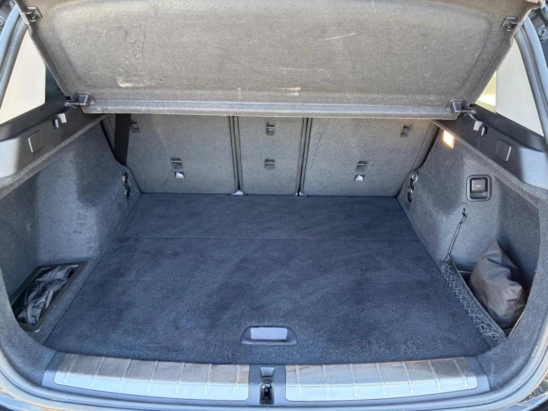 Bmw X1 (F48) 18iA 140ch X Line sDrive DKG7 / 1ère main toit ouvrant