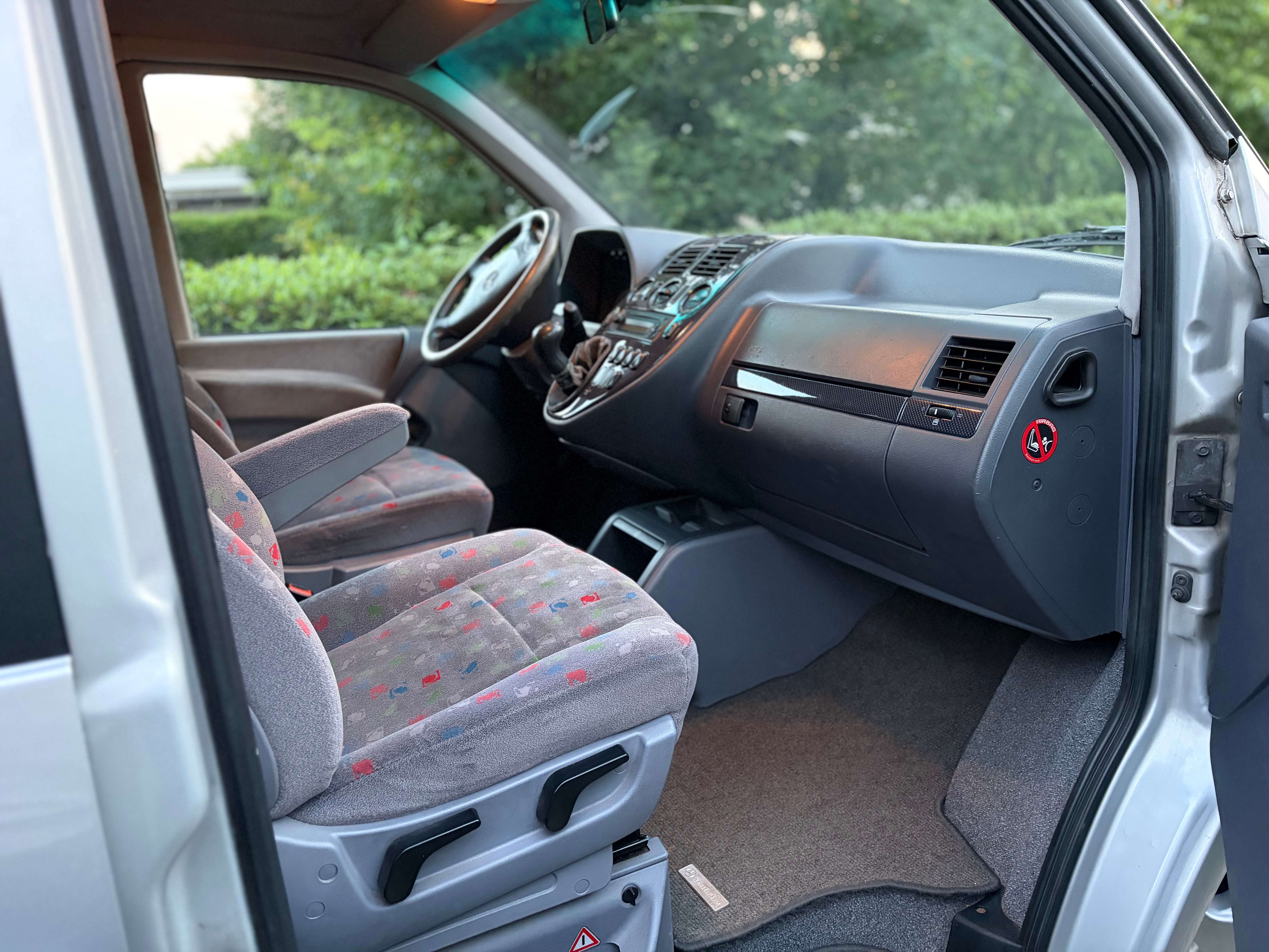 Mercedes-Benz V 220 CDI Fashion Perfect condition First Owner 2 keys 7 seats