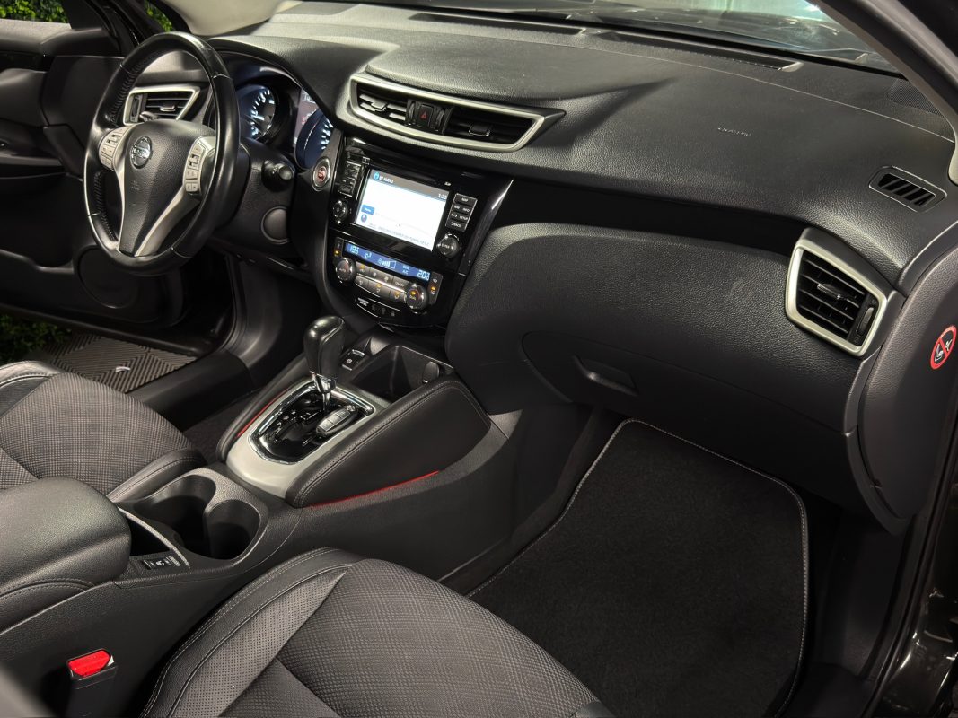 Nissan Qashqai II CONNECT EDITION 1.6 DCI 130 BOITE AUTO XTRONIC TOIT PANO CAMERA 360 - Garantie 1an