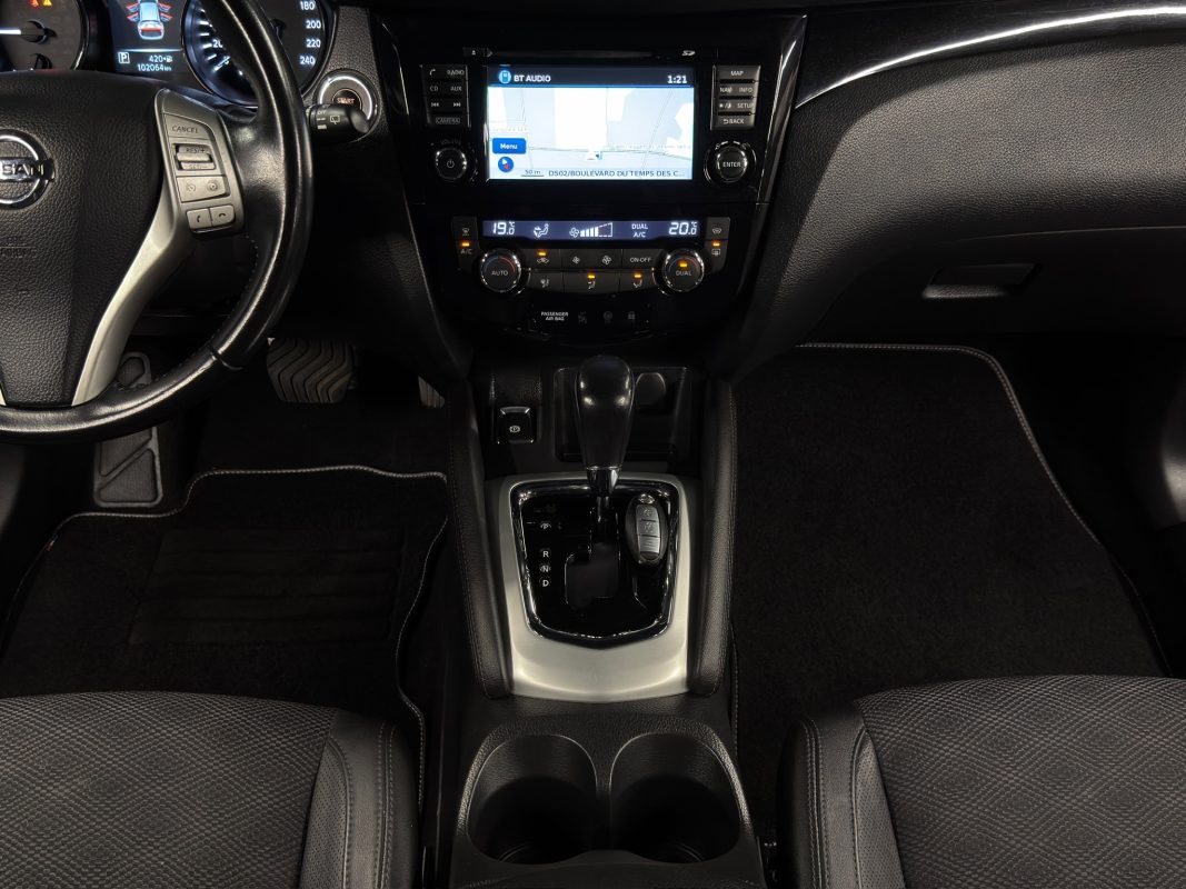Nissan Qashqai II CONNECT EDITION 1.6 DCI 130 BOITE AUTO XTRONIC TOIT PANO CAMERA 360 - Garantie 1an