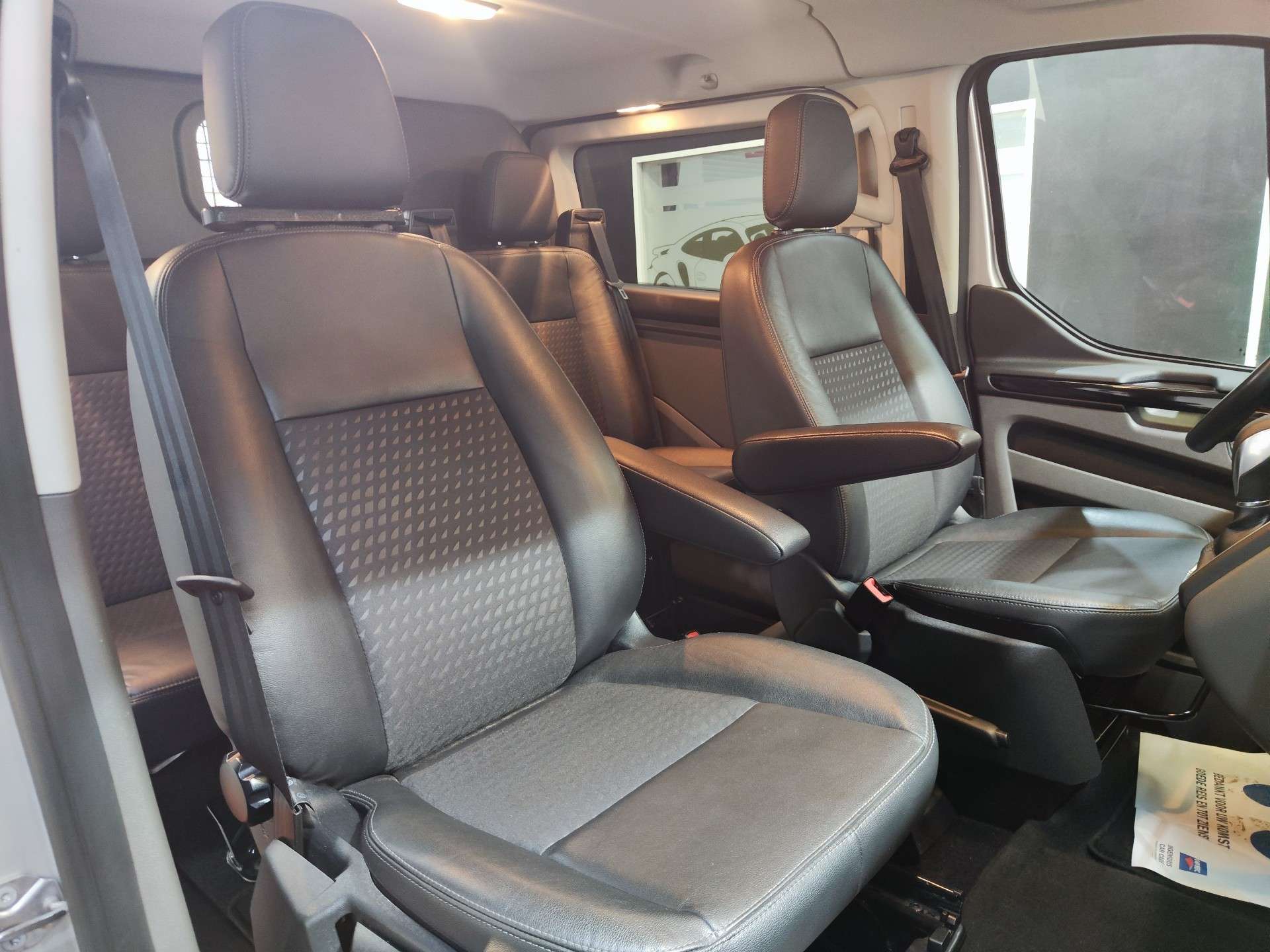 Ford Transit Custom Transit Custom 2.0 TDCi L1H1 "SPORT"/ 5 PLACES / O