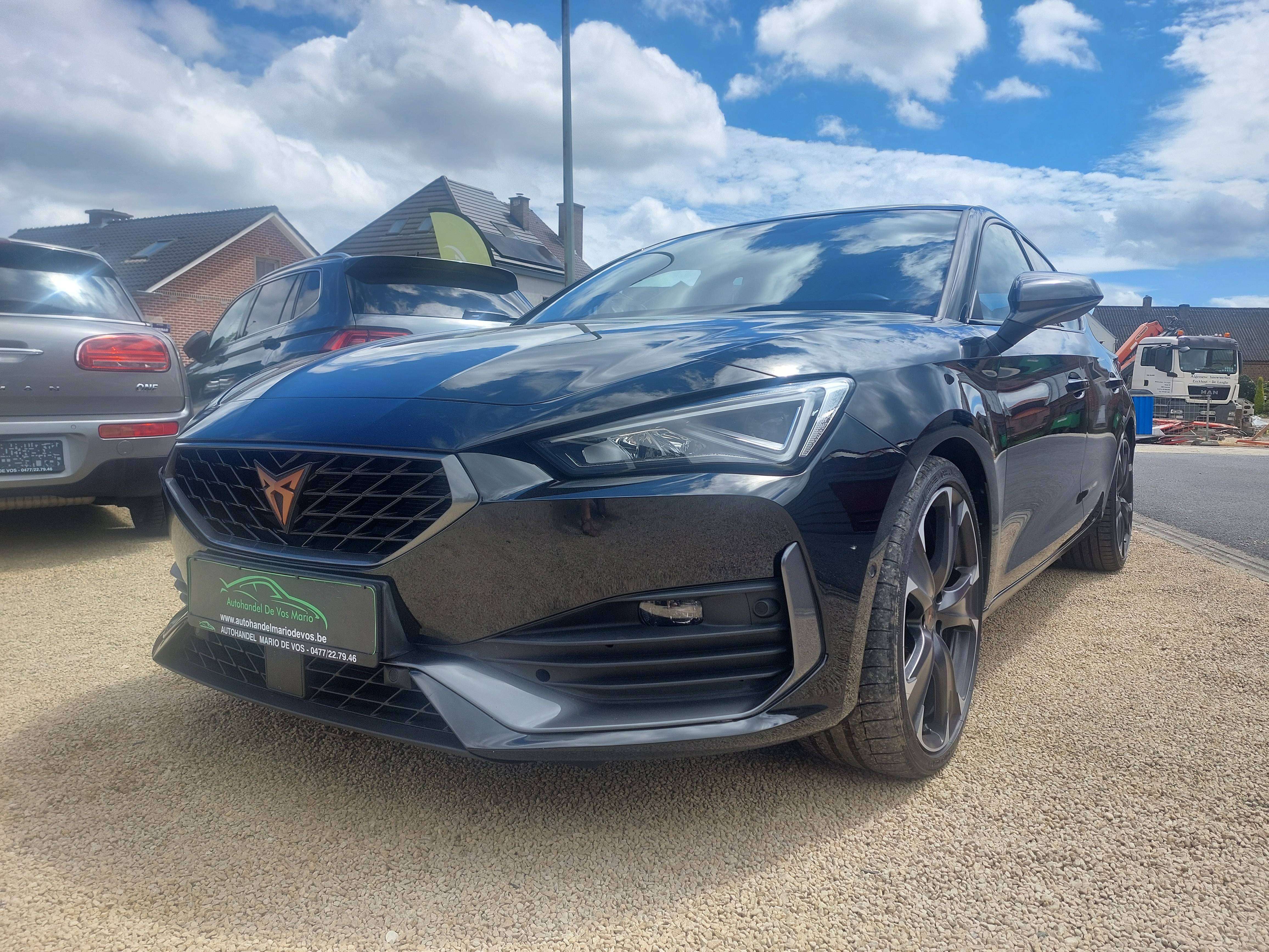 CUPRA Leon Leon 2.0 TSI DSG * 300pK! * OPEN DAK * SLECHTS 60.000KM * NIEUWSTAAT!!!