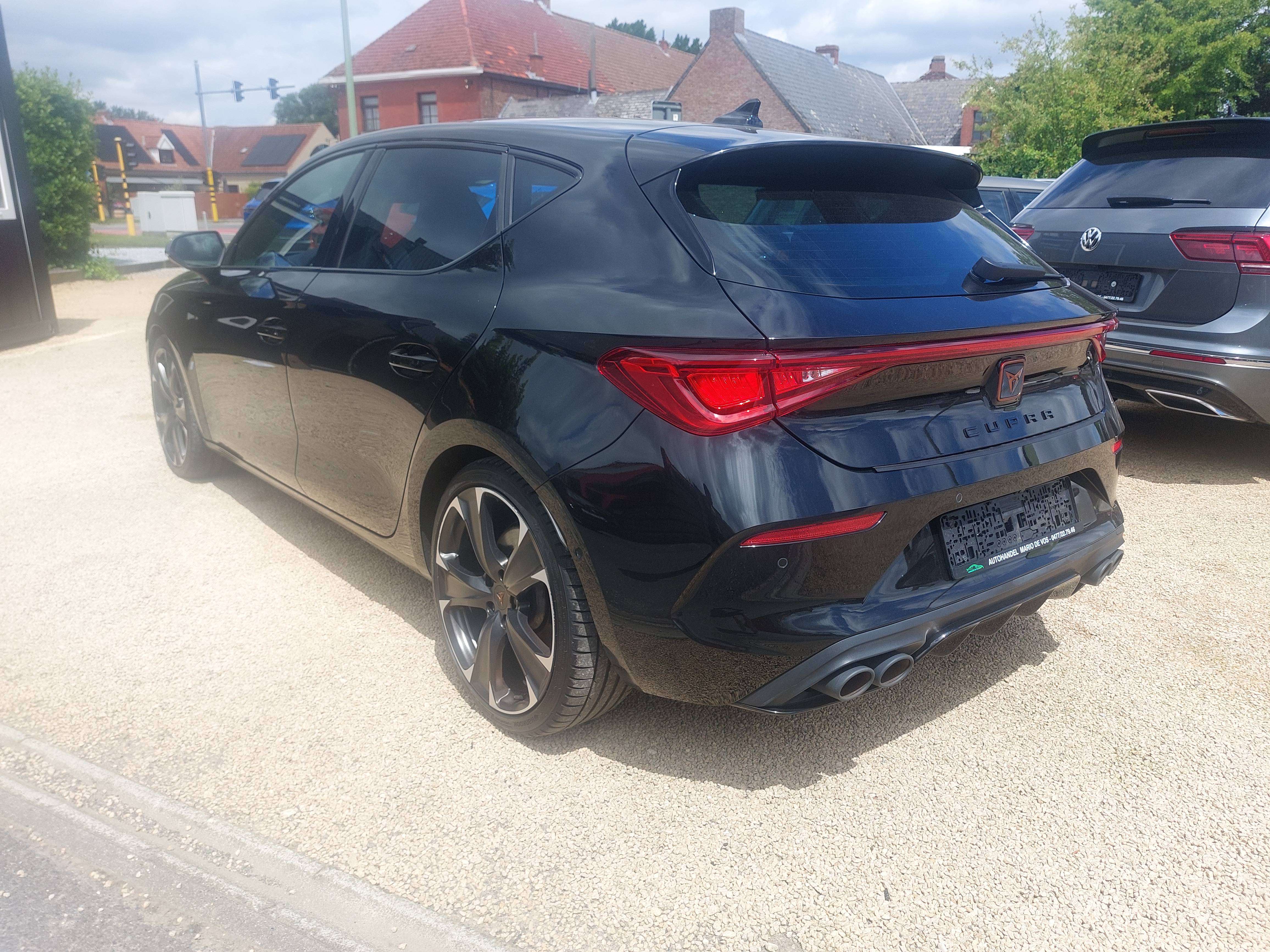 CUPRA Leon Leon 2.0 TSI DSG * 300pK! * OPEN DAK * SLECHTS 60.000KM * NIEUWSTAAT!!!