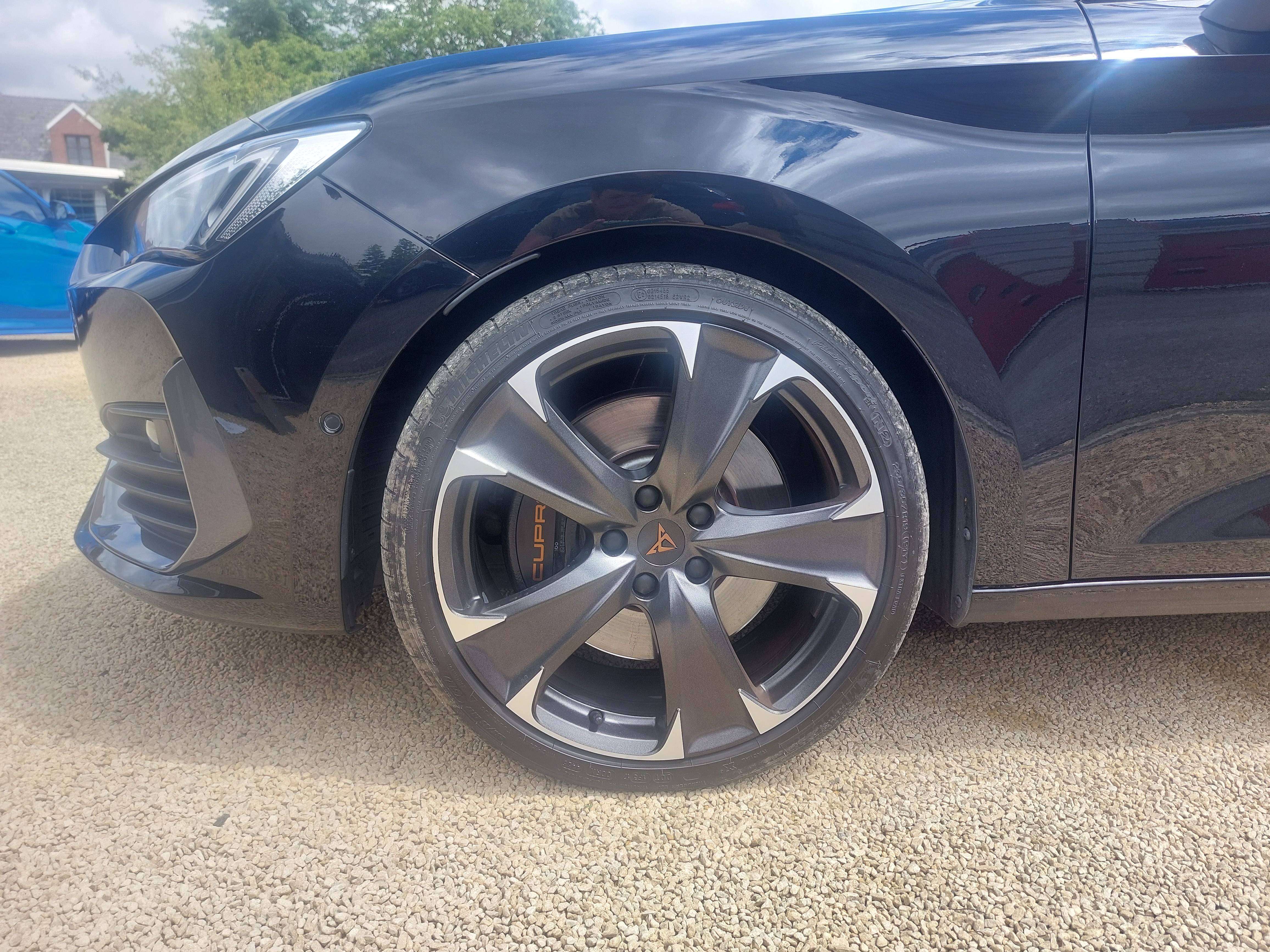 CUPRA Leon Leon 2.0 TSI DSG * 300pK! * OPEN DAK * SLECHTS 60.000KM * NIEUWSTAAT!!!