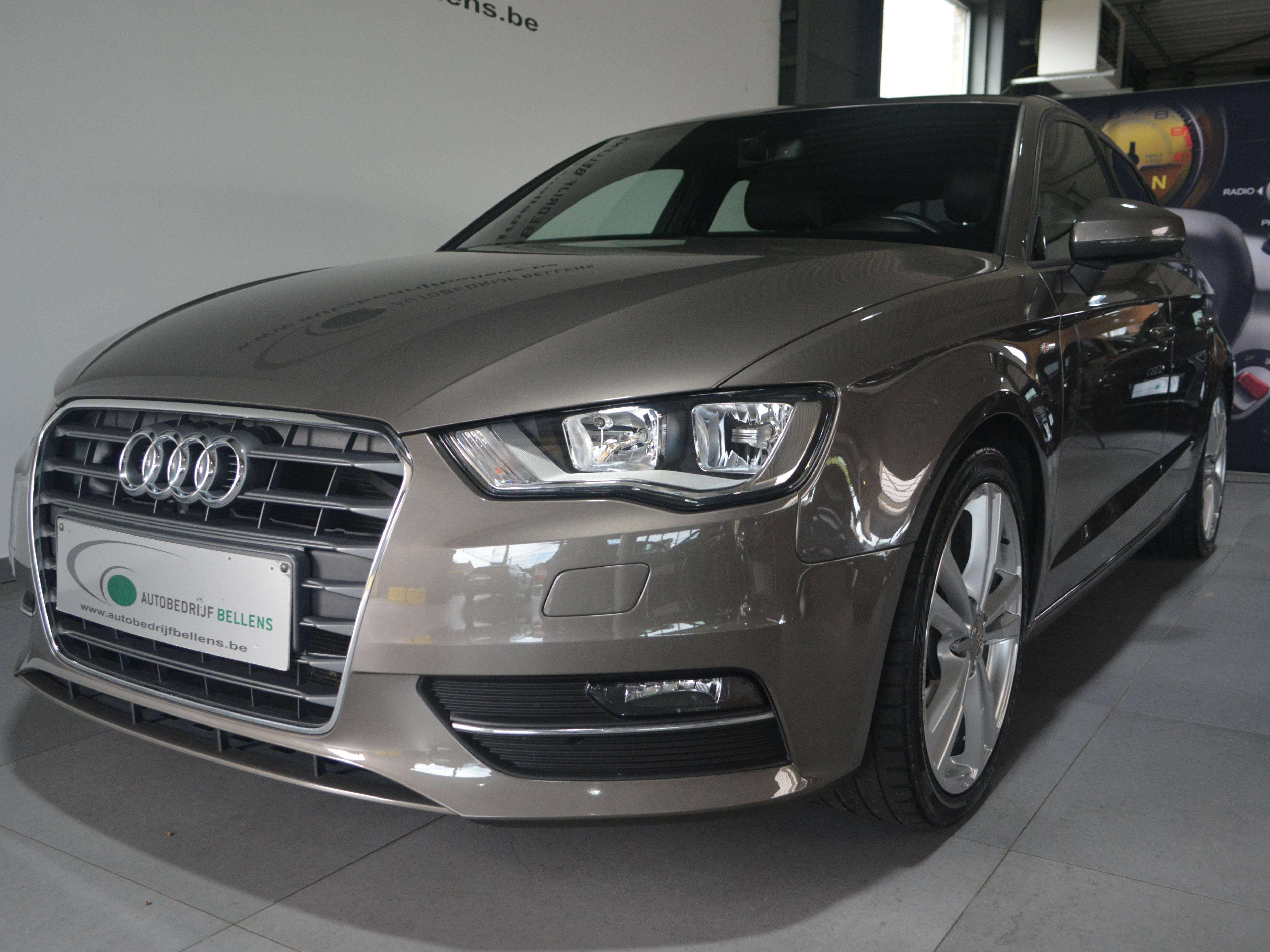 Audi A3 A3 Sportback 1.4 TFSI Ambition S line S tronic NAVI / LEDER / SPORTZETELS