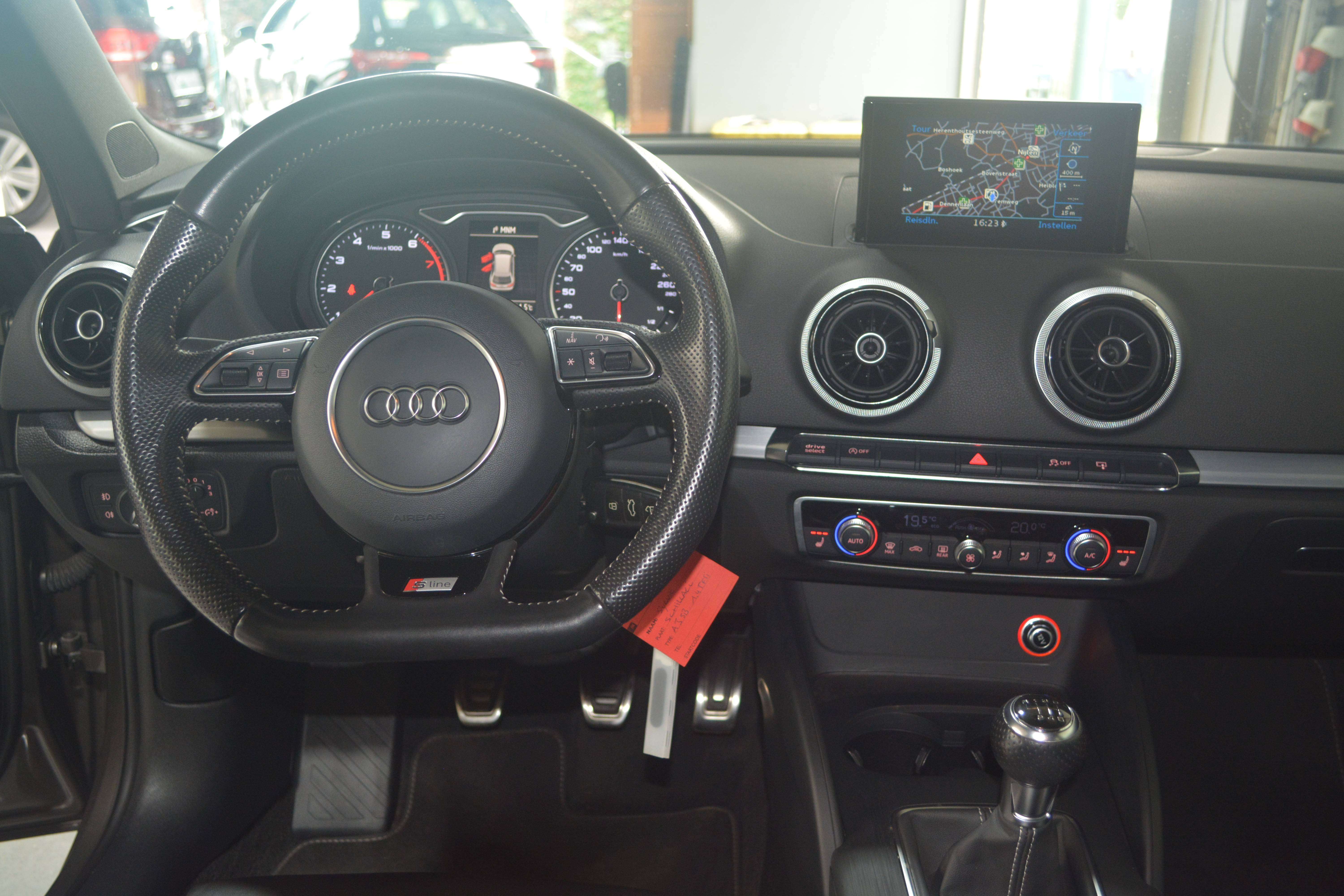Audi A3 A3 Sportback 1.4 TFSI Ambition S line S tronic NAVI / LEDER / SPORTZETELS