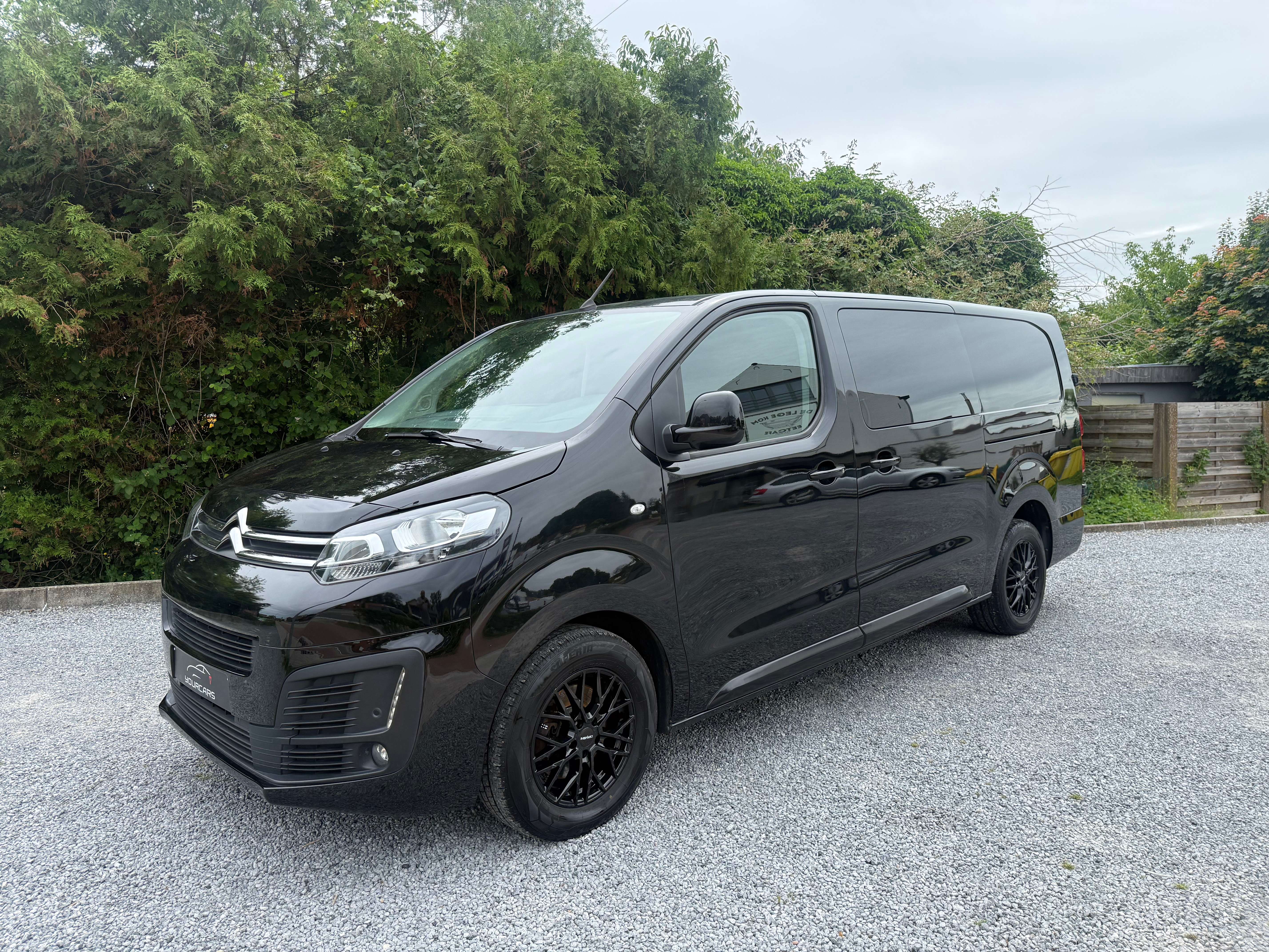 Citroen Jumpy 2.0 BlueHDi *  122 pk * 6 ZIT * CAMERA * APPLE CAR PLAY