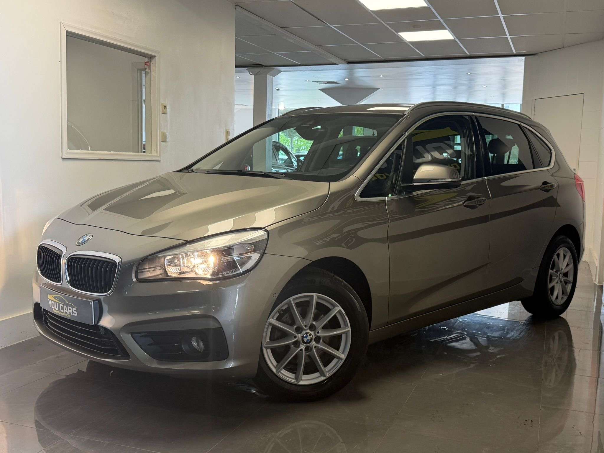 BMW 216 Active Tourer 216i 1 Jaar Garantie