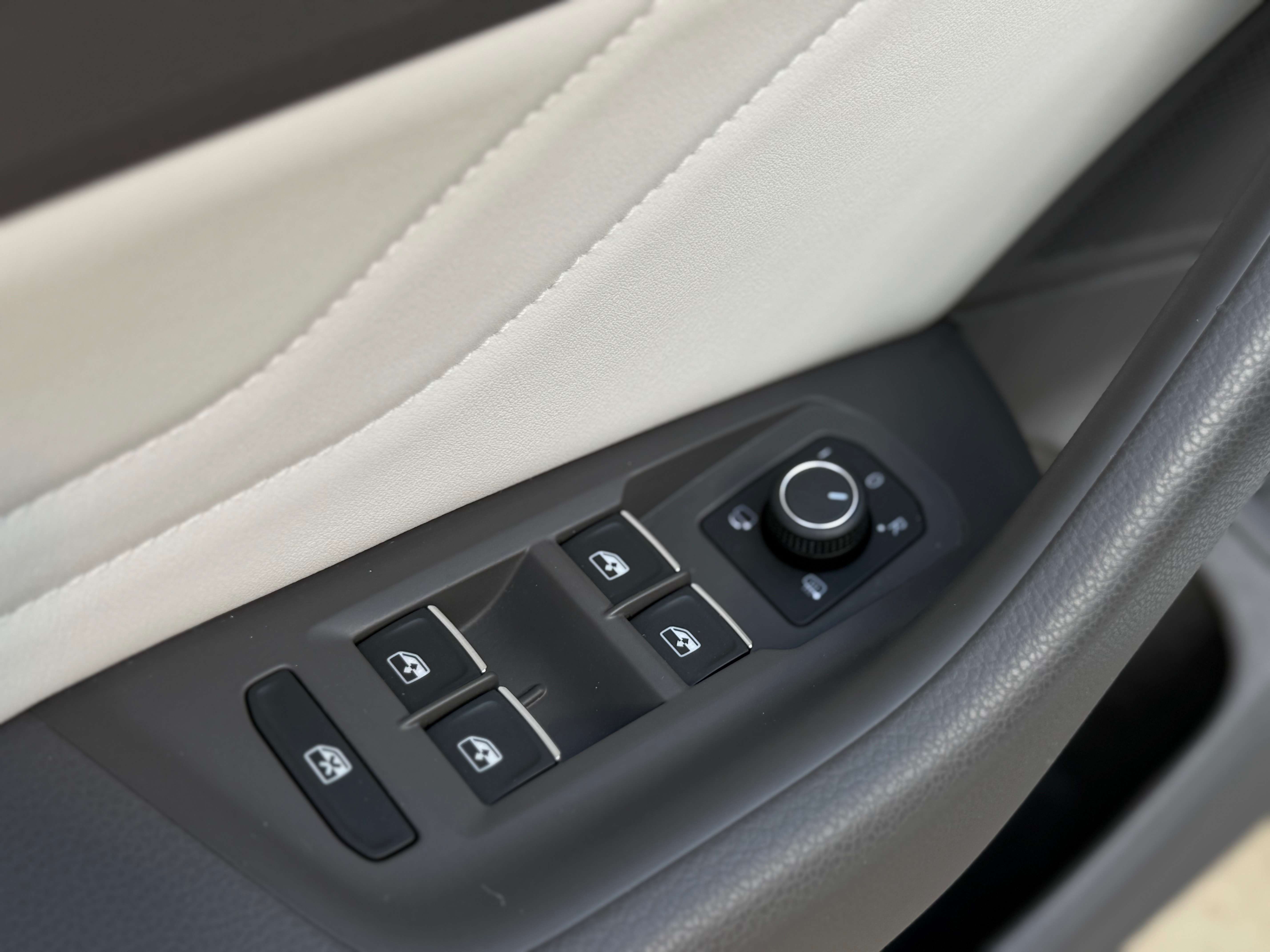 Volkswagen Arteon eHybrid 1.4 DSG (160 kW) TOIT PANO - COCKPIT - DISTRO - SIDE ASSIST - PARK ASSIST - FRONT ASSIST - PARK ASSIST - FULL OP: