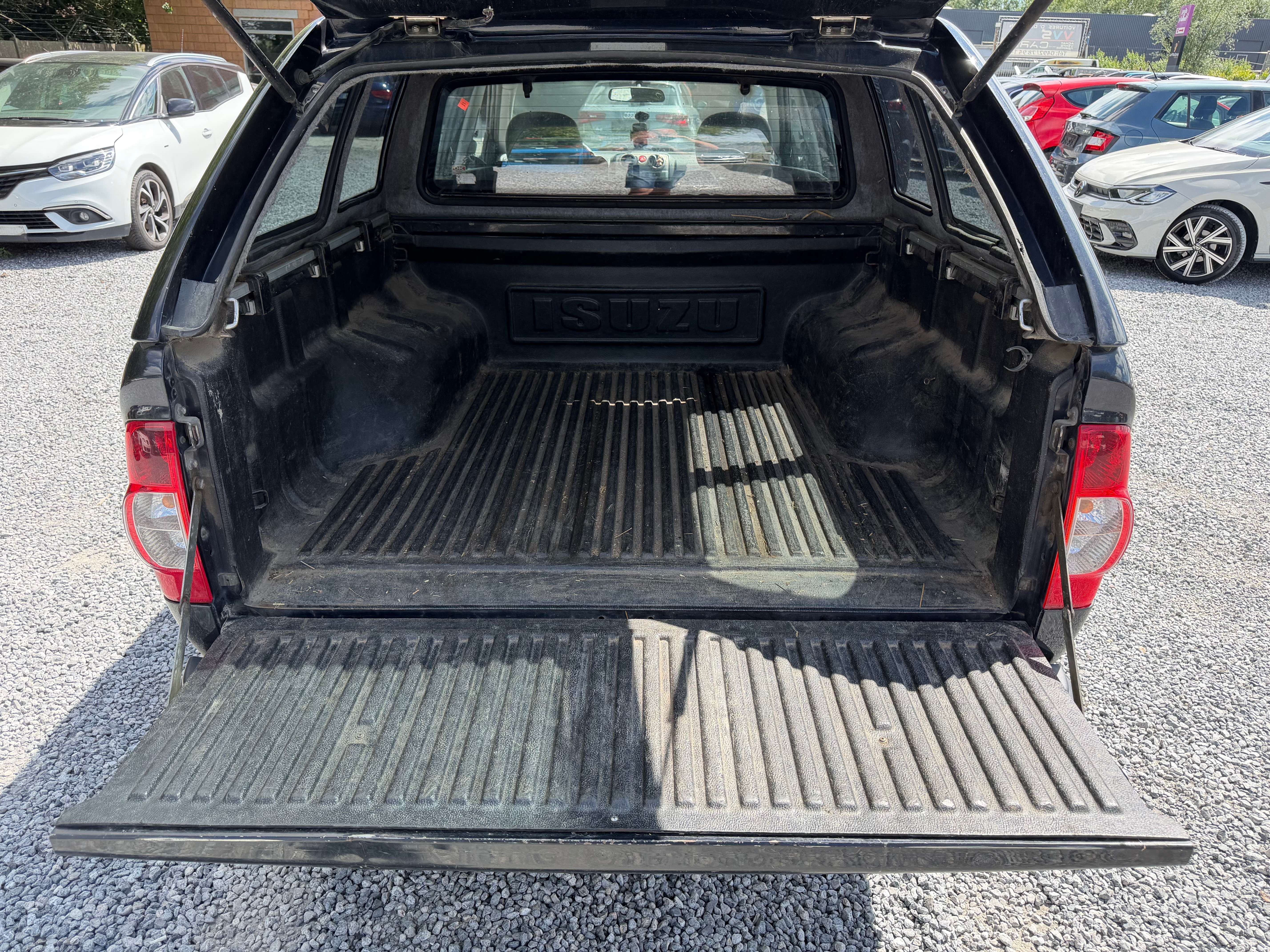 Isuzu D-Max 3.0 Turbo Di 4WD - Automatique - Double Cabine