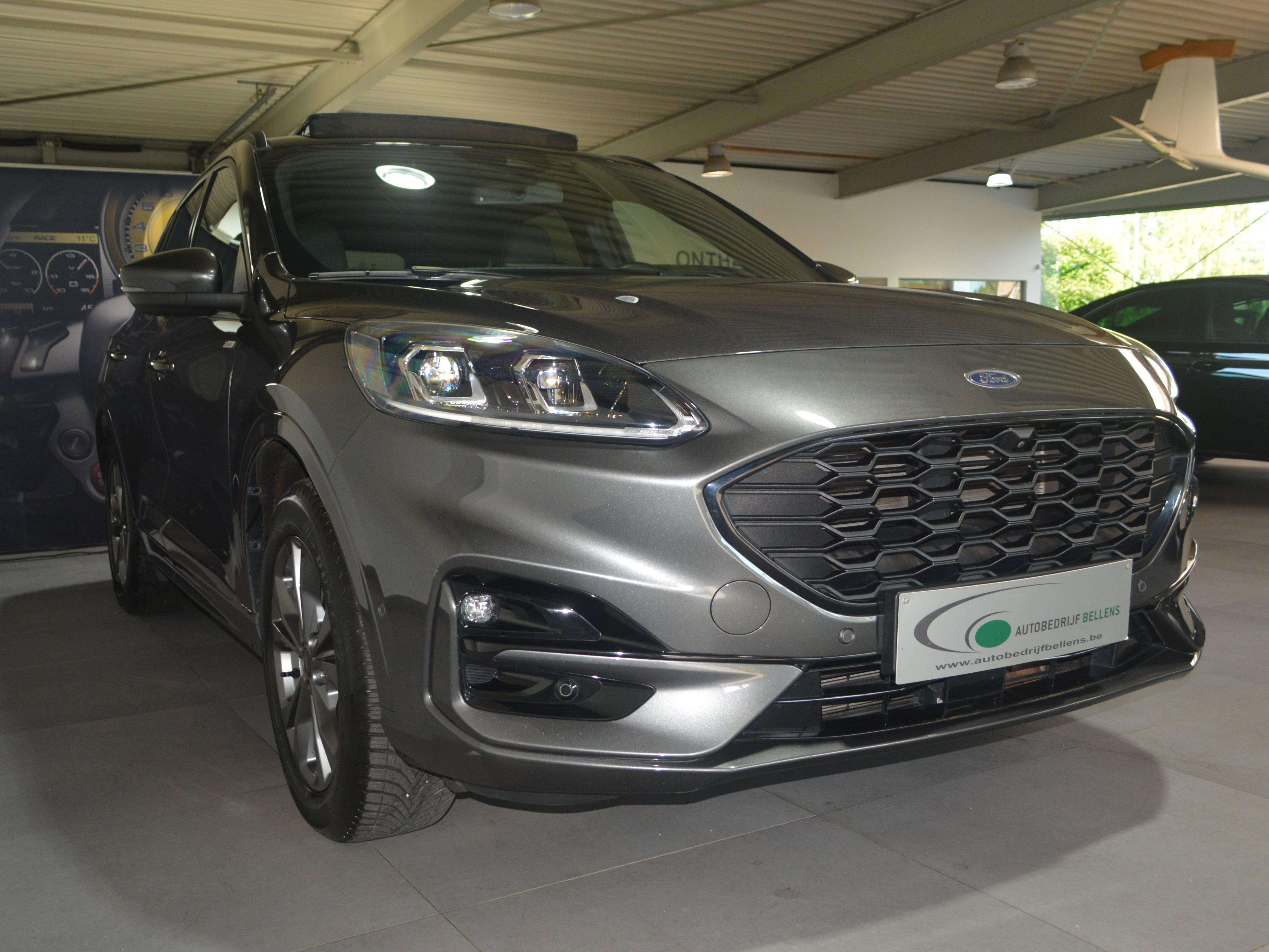 Ford Kuga Kuga PHEV 2.5 EcoBoost FWD ST-Line X PANO / NAVI + CAMERA / HEAD-UP DISPLAY / FULL