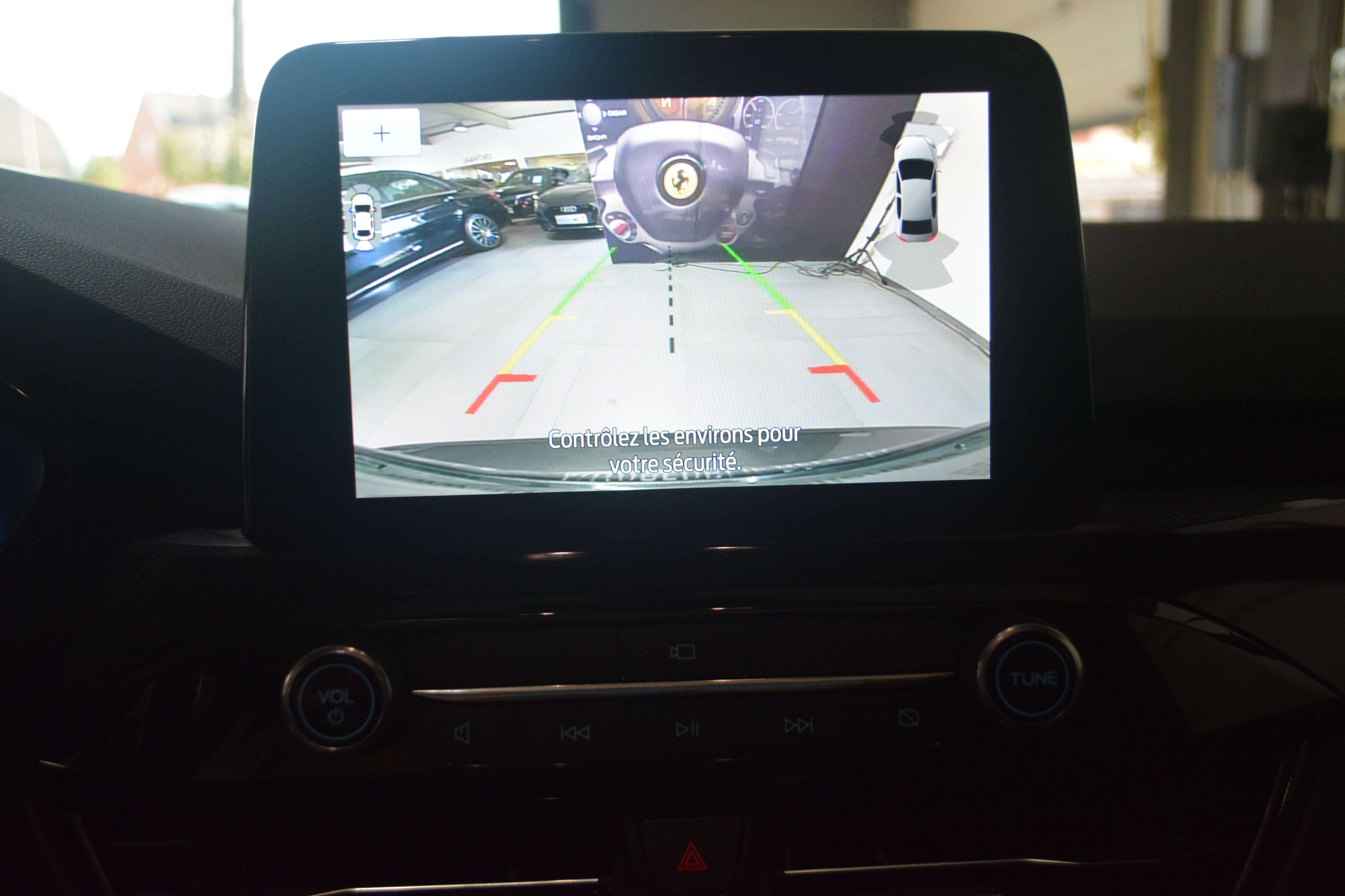 Ford Kuga Kuga PHEV 2.5 EcoBoost FWD ST-Line X PANO / NAVI + CAMERA / HEAD-UP DISPLAY / FULL