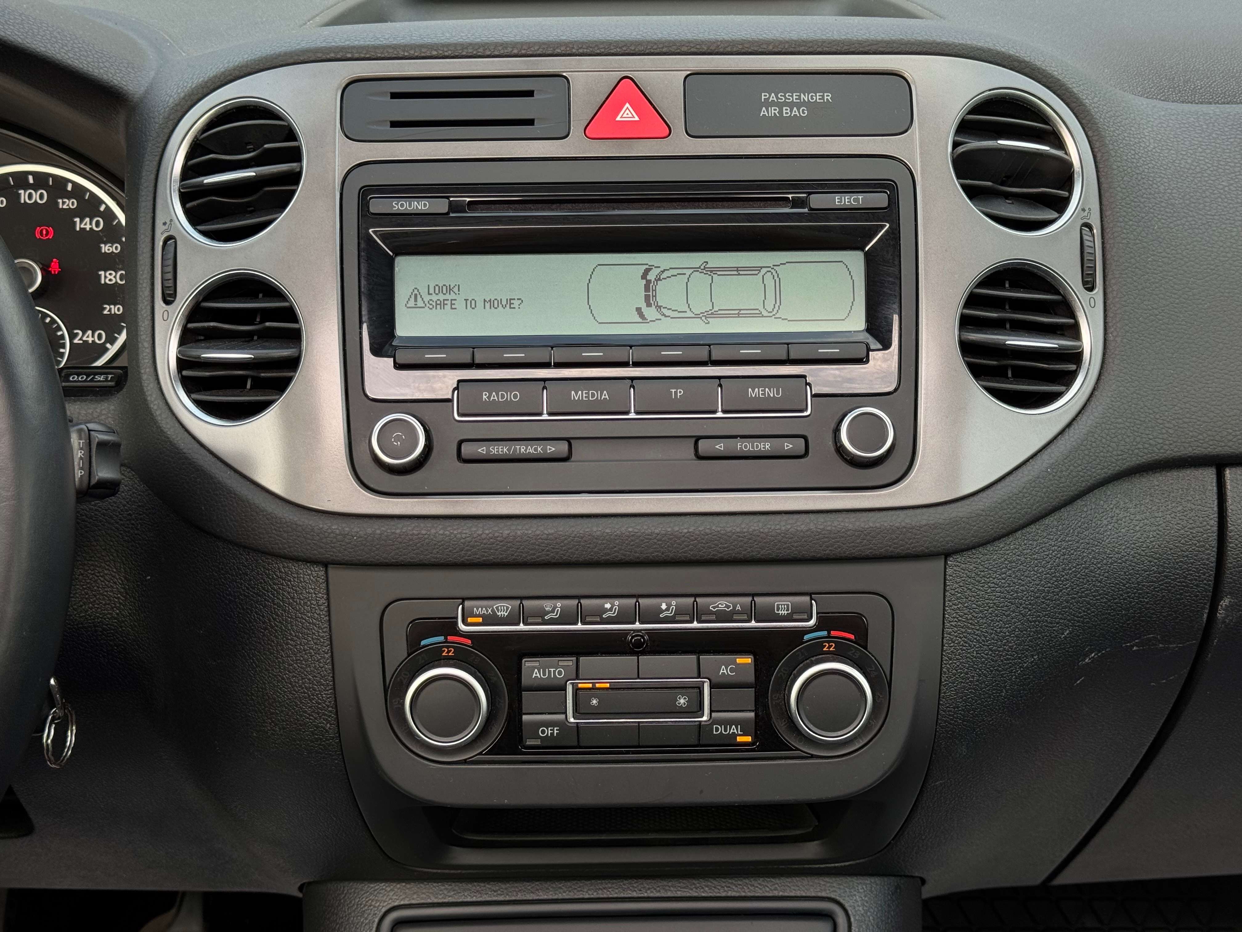 Volkswagen Tiguan 2.0 CR TDi Front Sport