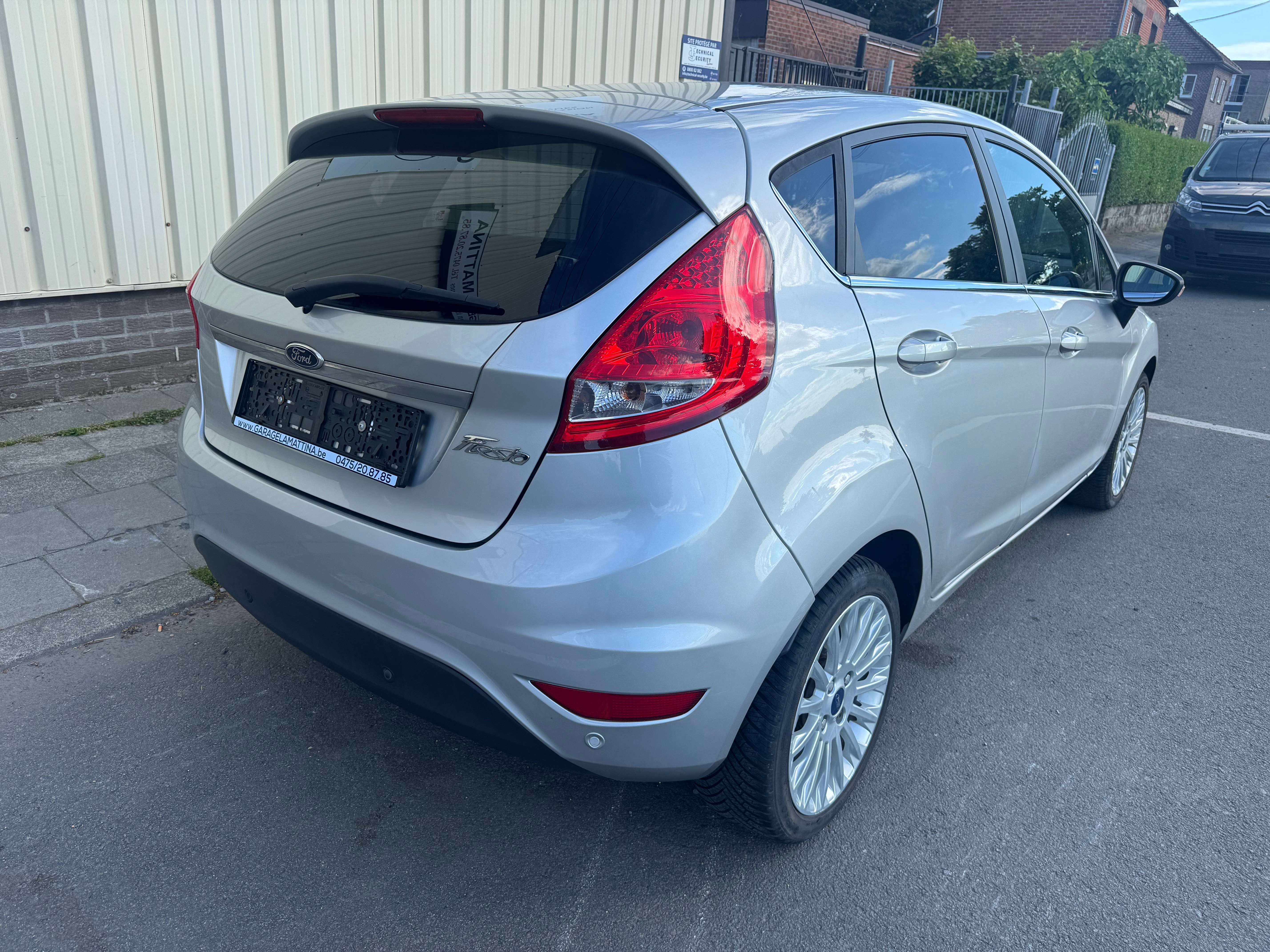 Ford Fiesta Fiesta 1.25i sport garantie 1 an