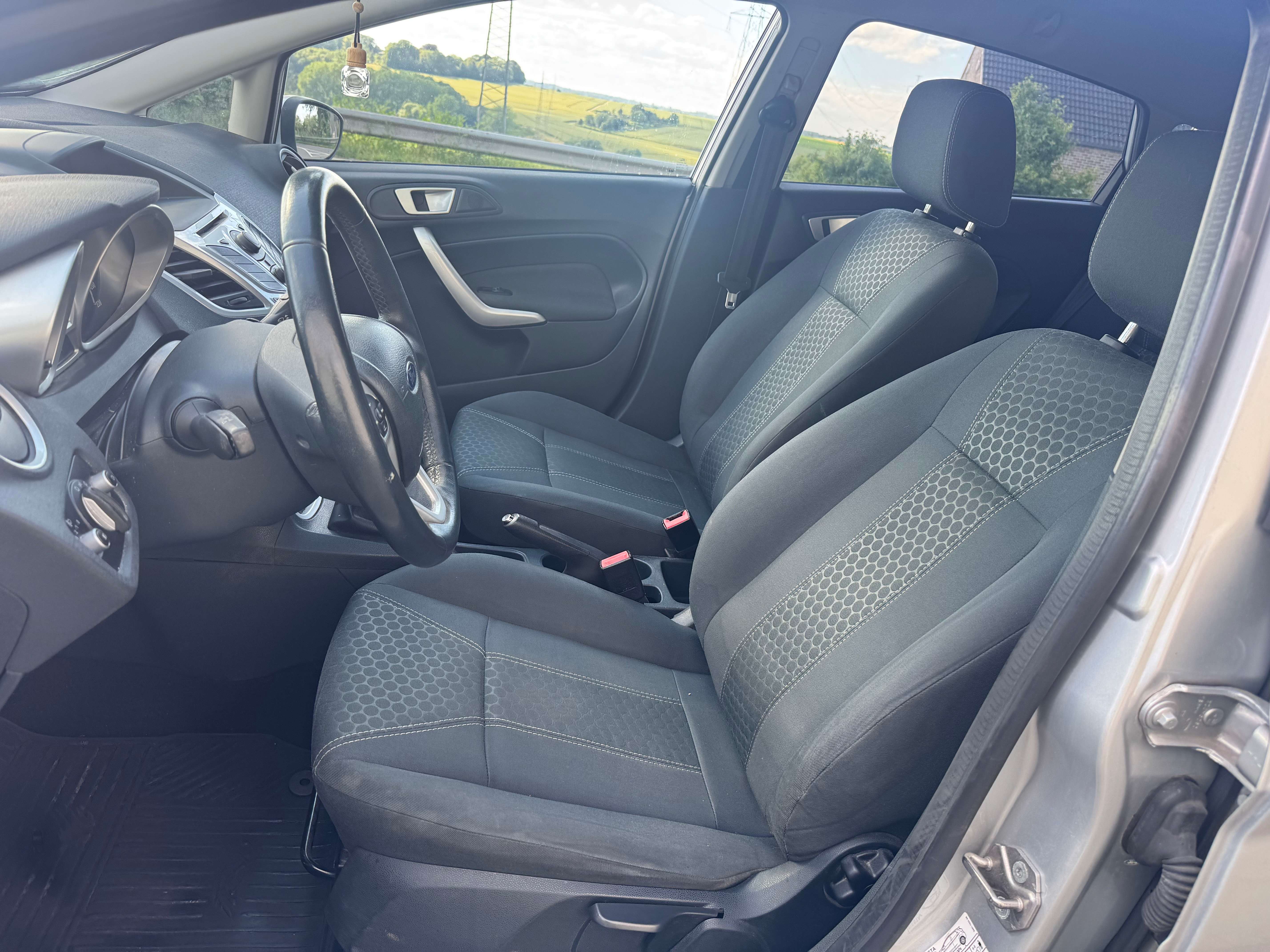 Ford Fiesta Fiesta 1.25i sport garantie 1 an