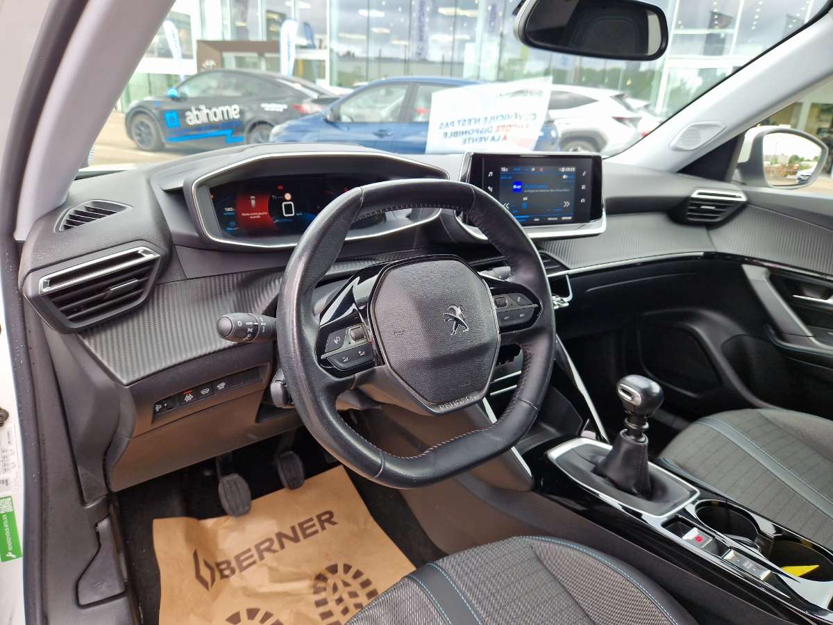 Peugeot 2008 ALLURE