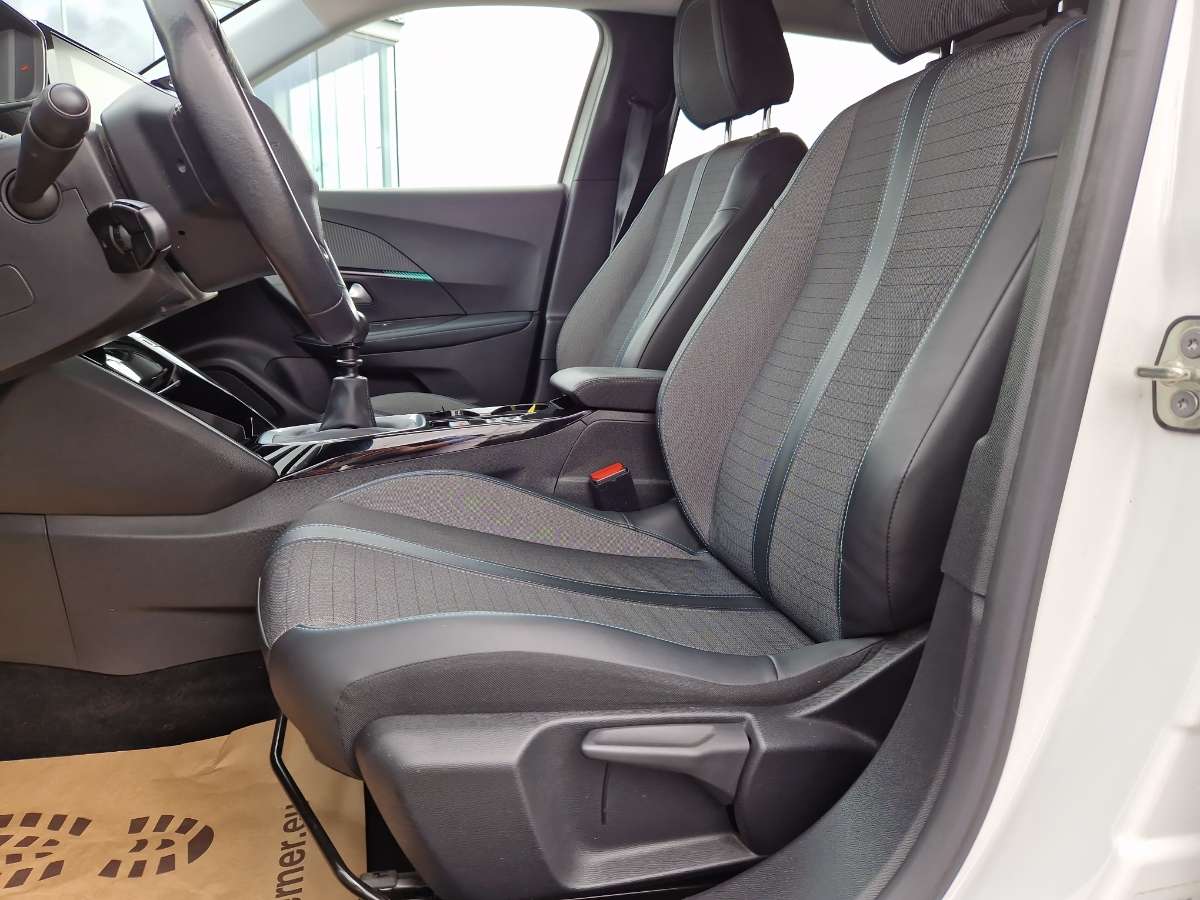 Peugeot 2008 ALLURE