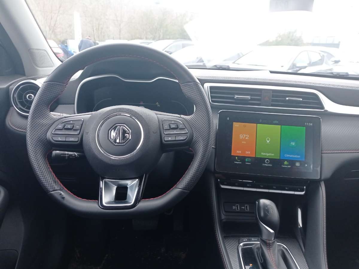 MG ZS LUXURY AUTO