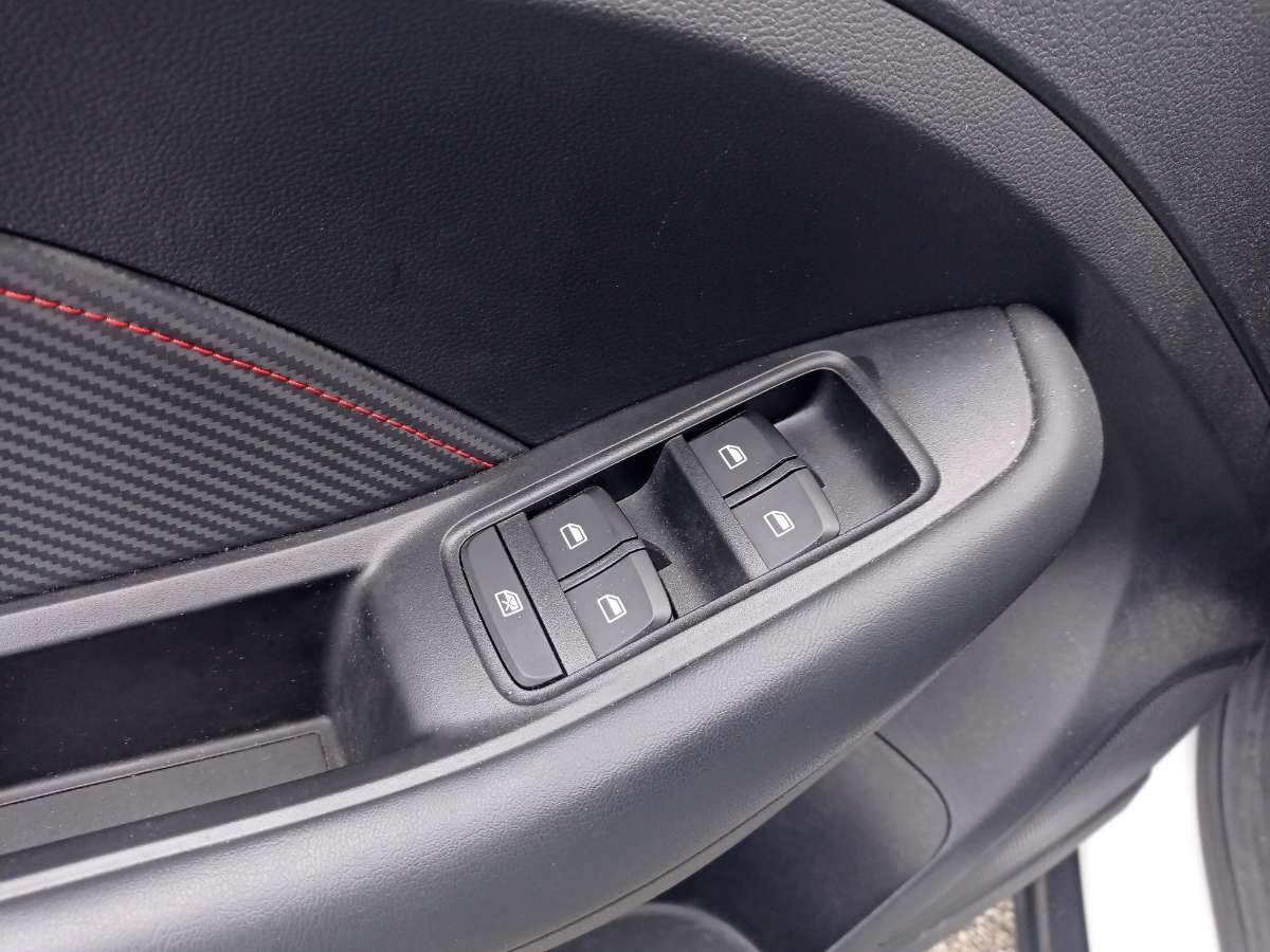 MG ZS LUXURY AUTO