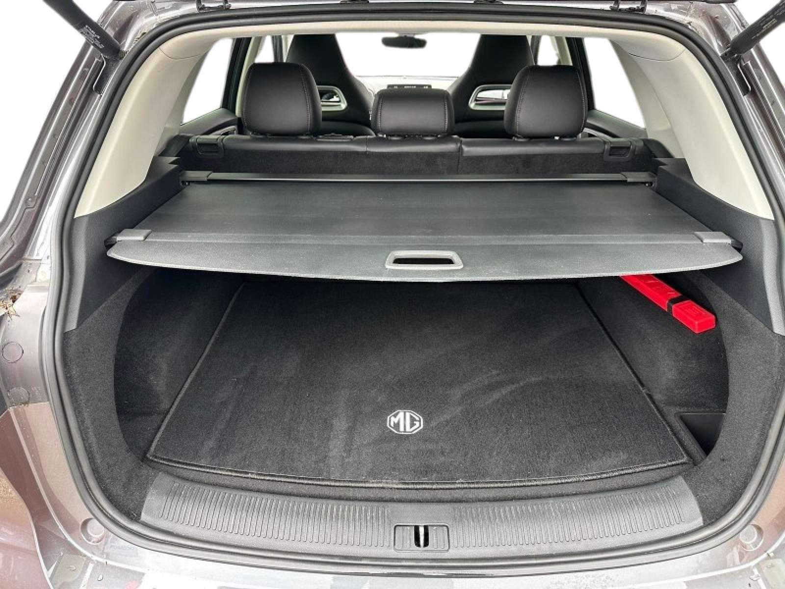 MG HS LUXURY AUTO