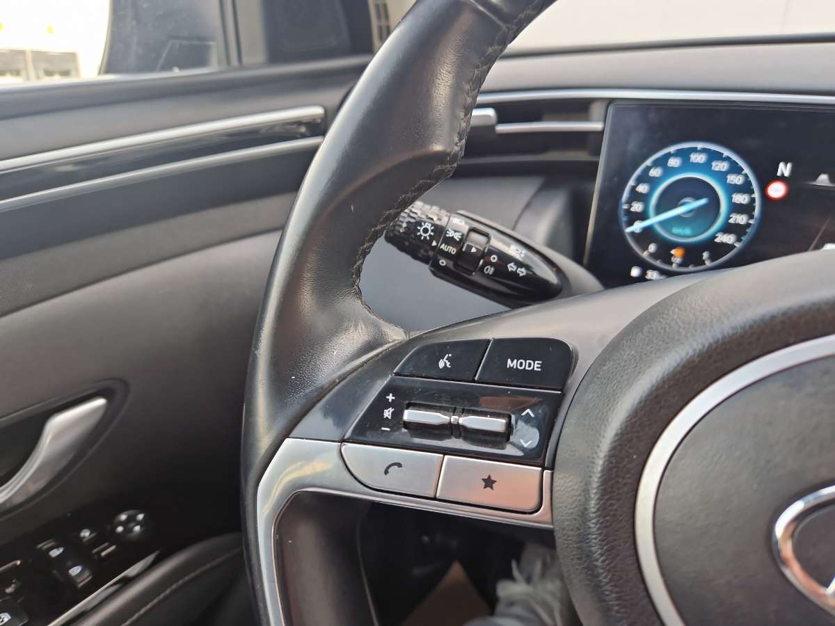 Hyundai TUCSON FEEL COMFORT PACK