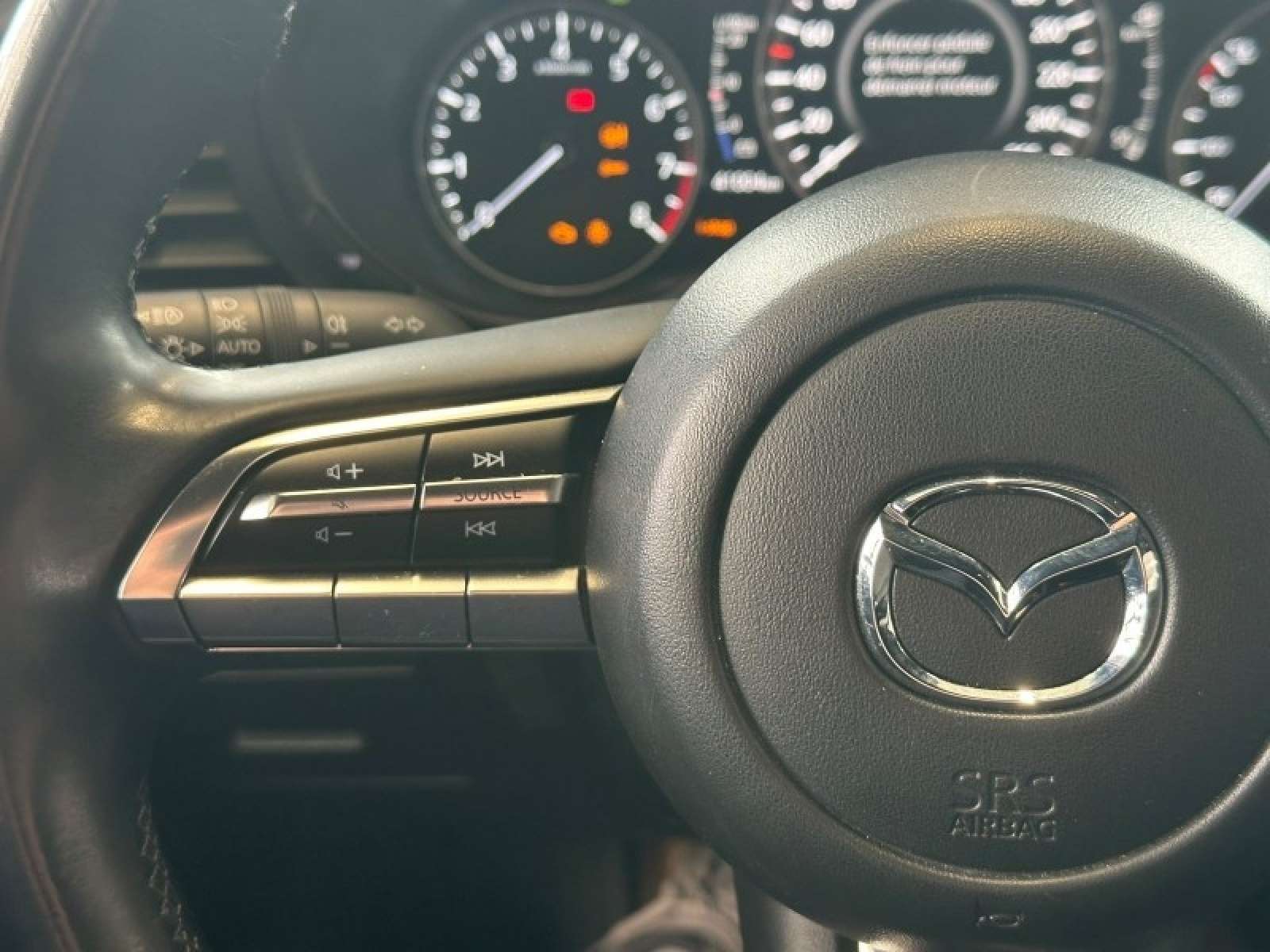 Mazda 3 HOMURA AUTO