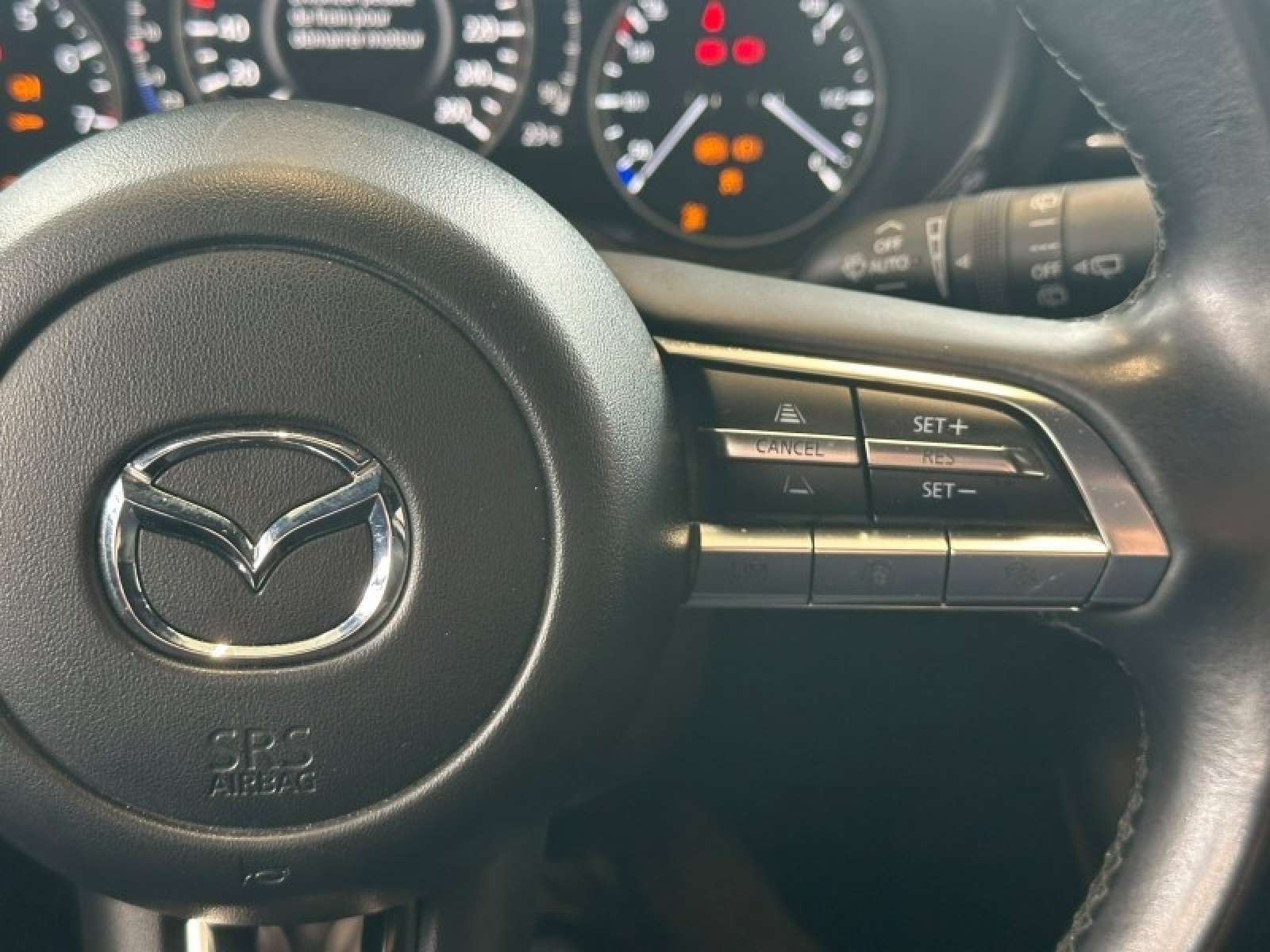 Mazda 3 HOMURA AUTO