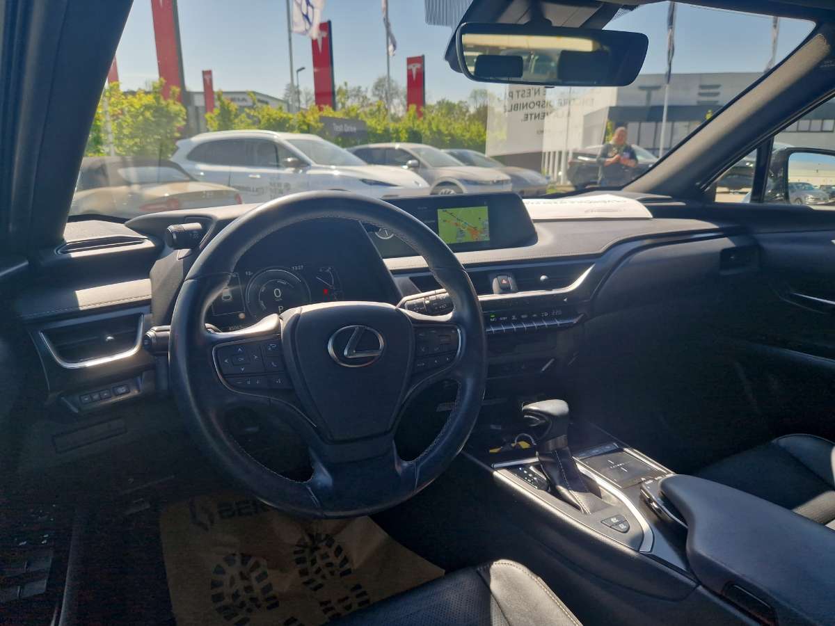 Lexus UX 250h BUSINESS LINE PLUS