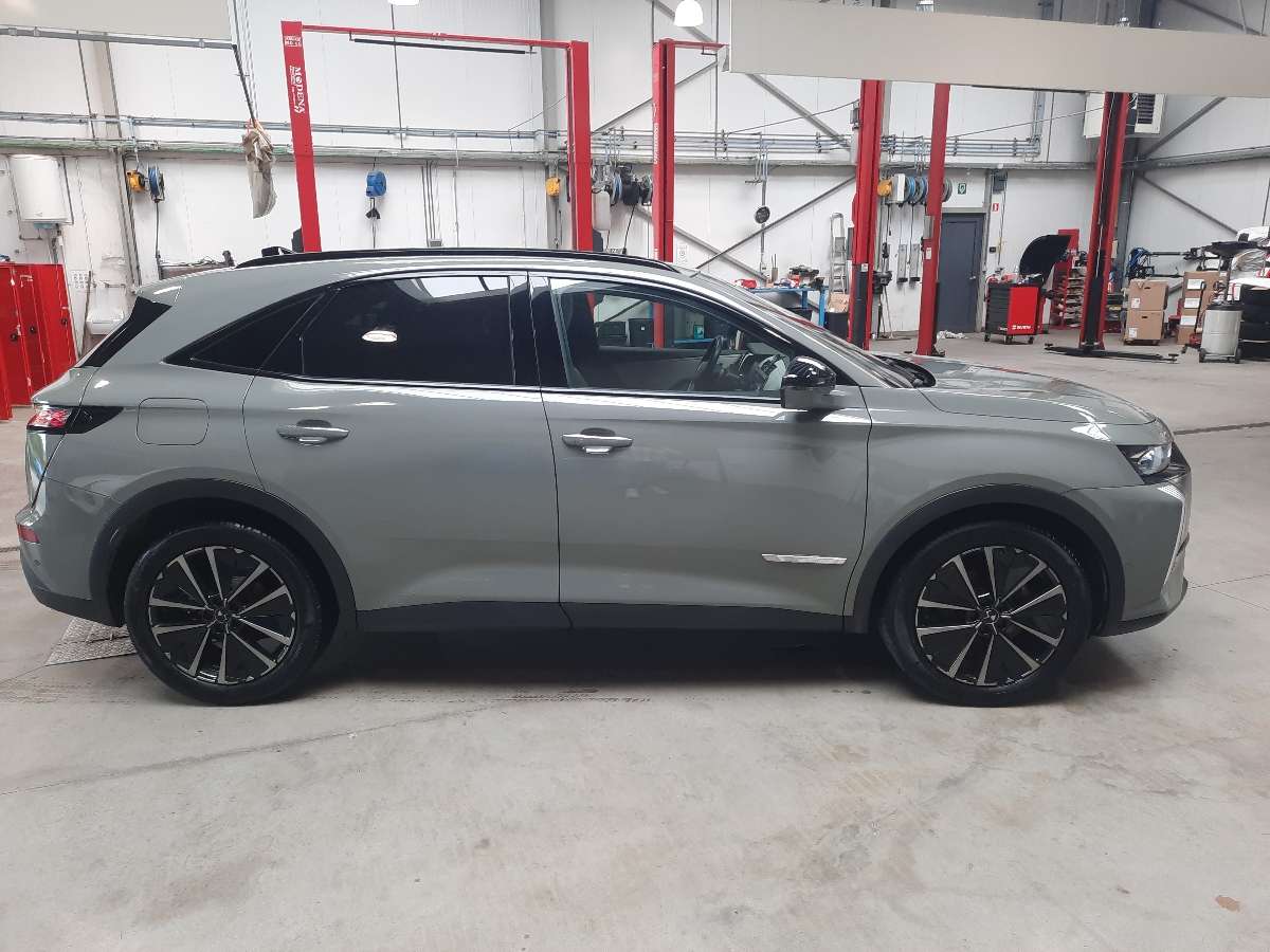 DS Automobiles DS 7 PERFORMANCE LINE
