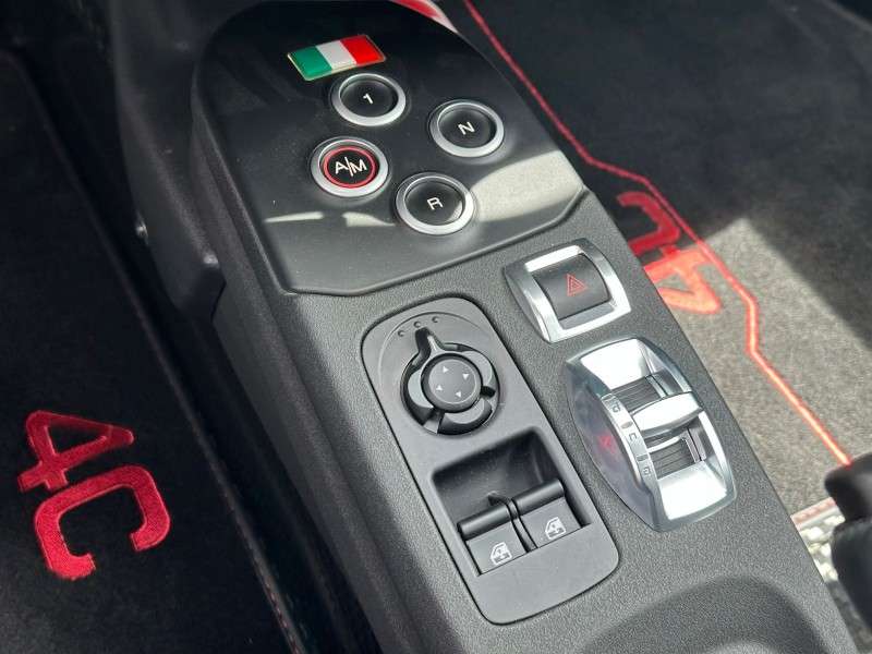 Alfa Romeo 4C SPORT
