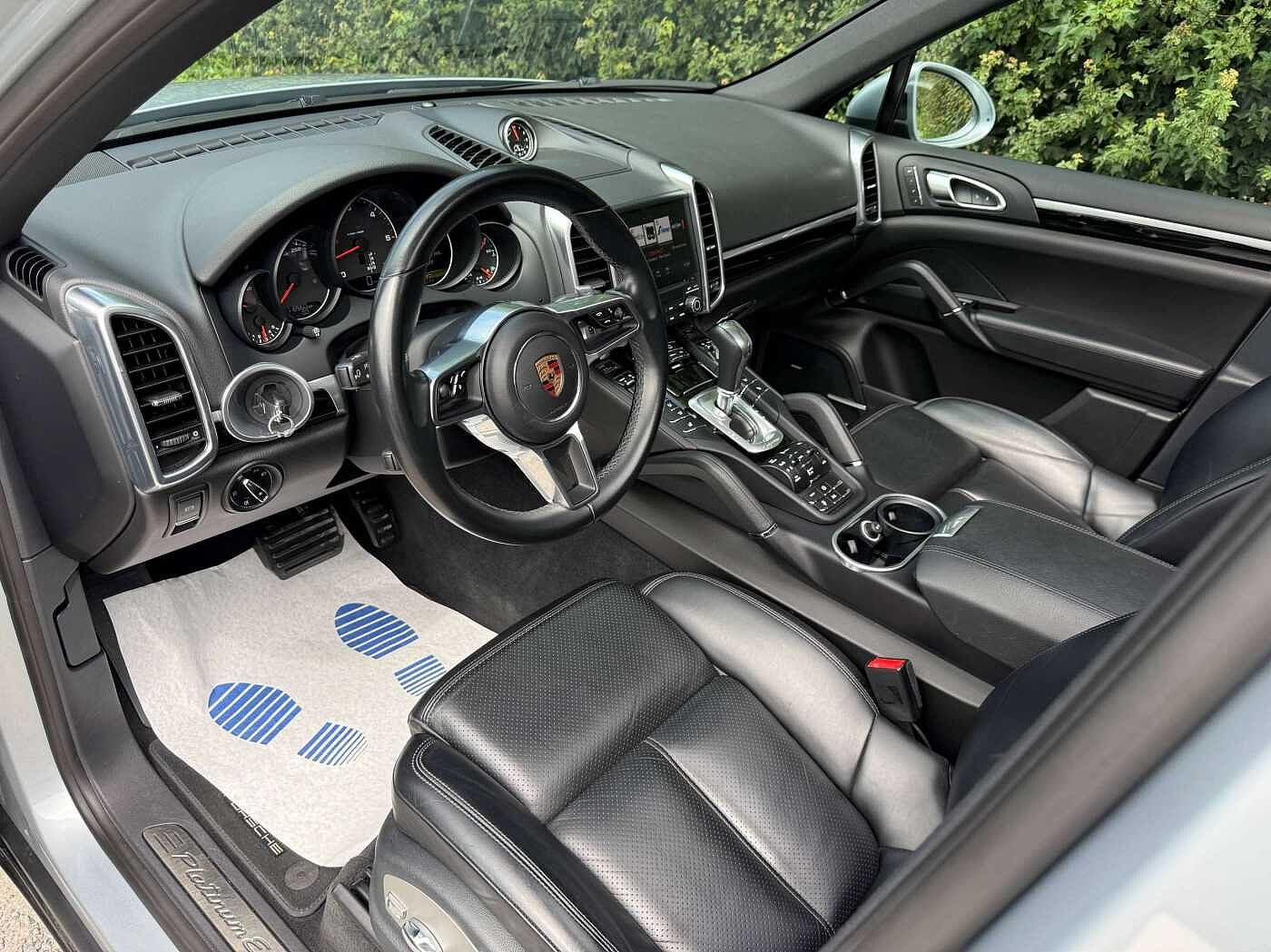 Porsche Cayenne Cayenne 3.0D Platinum Edition * PANO * AIRSUSP * CAM * ADAPTIV CRUISE